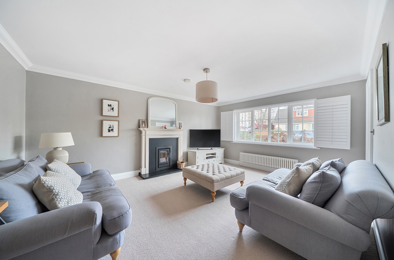 Western Road, West End, Southampton, Hampshire, SO30 - Charters