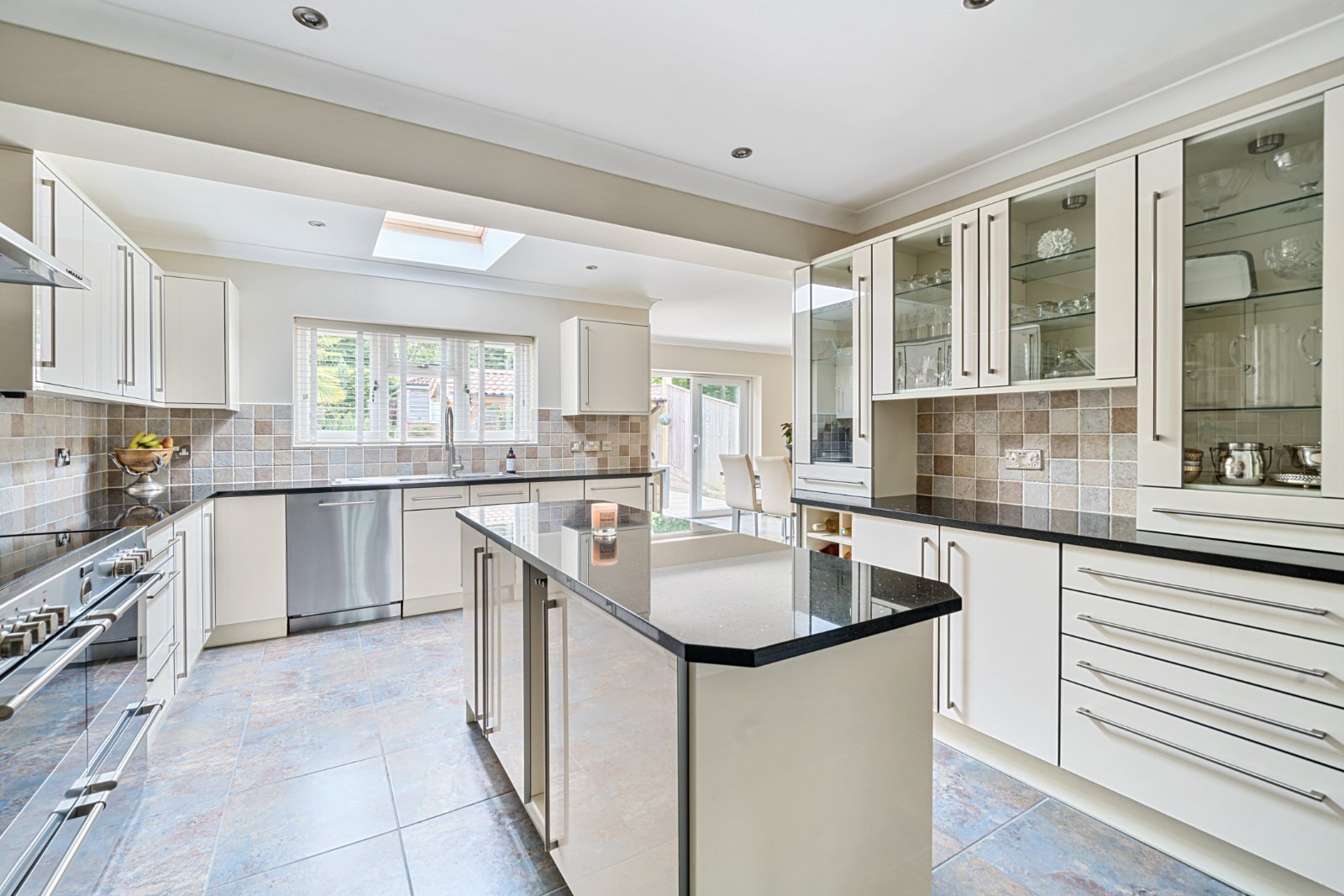 Pine Walk, Chilworth, Southampton, SO16