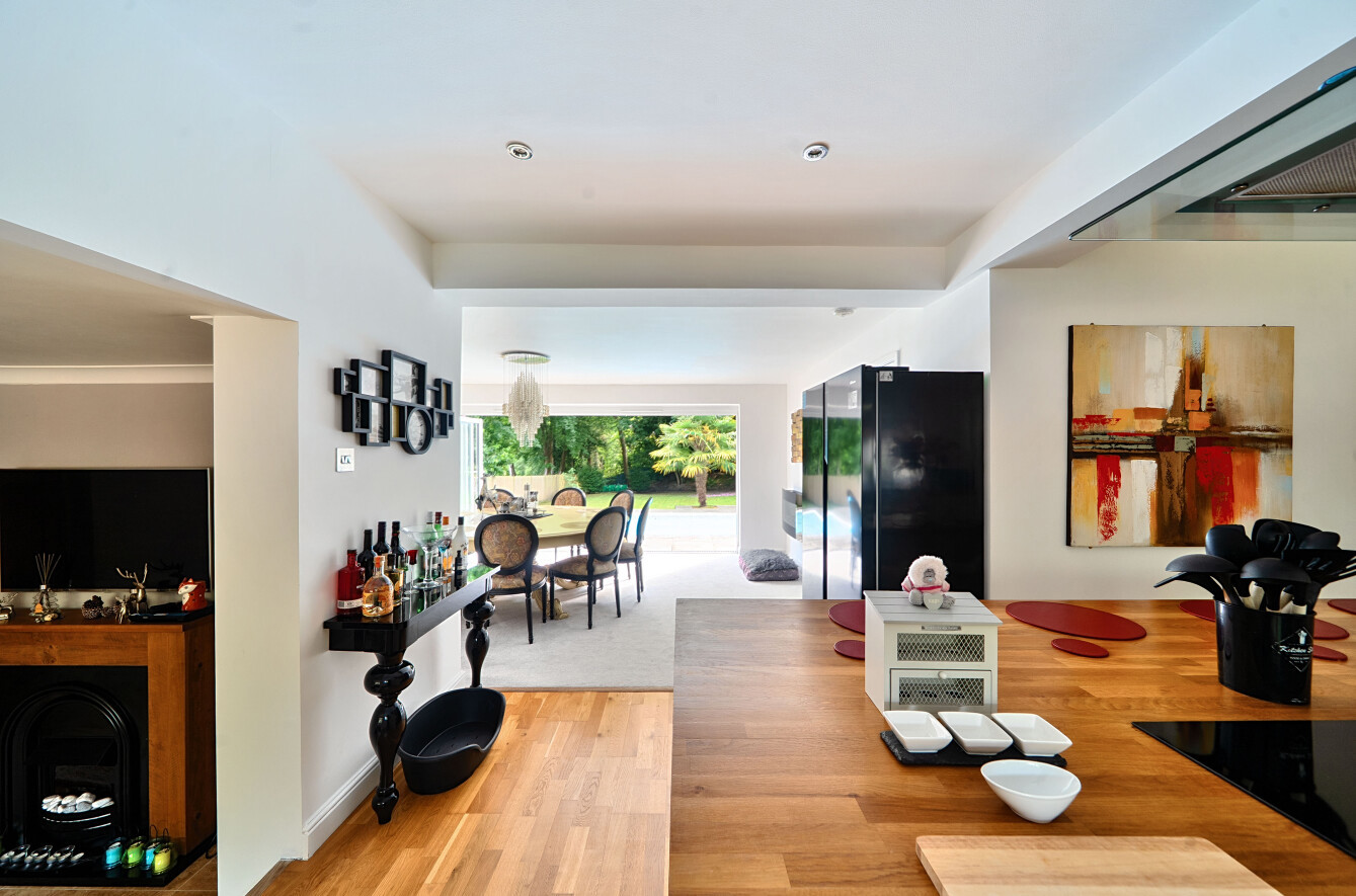 Roman Drive, Chilworth, Southampton, SO16 - Charters