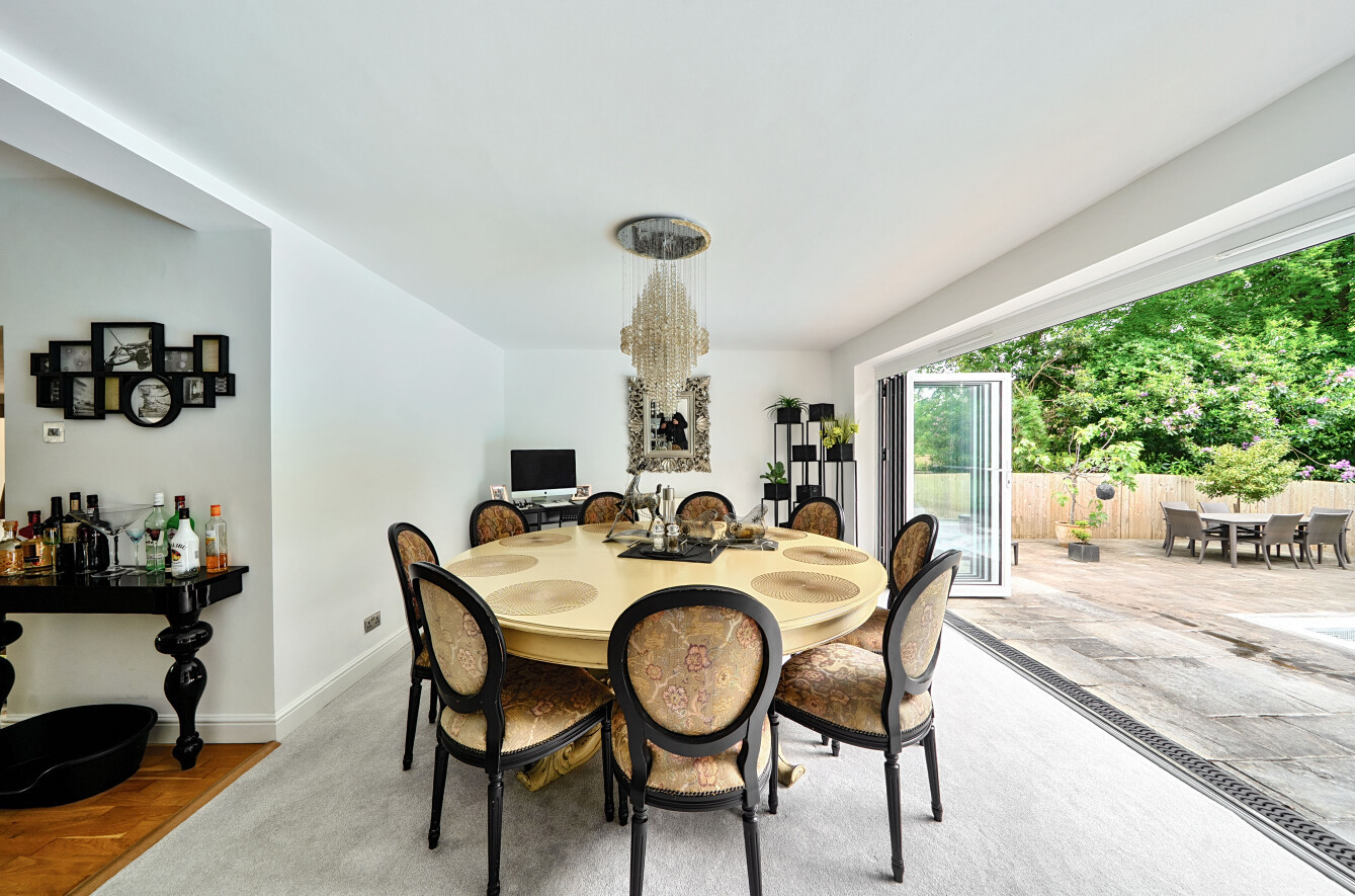 Roman Drive, Chilworth, Southampton, SO16 - Charters