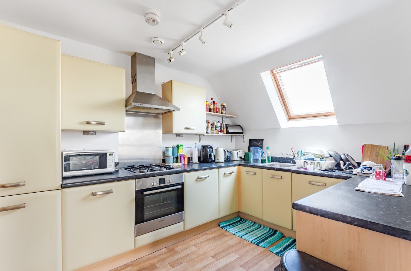 Lindoe Close, Banister Park, Southampton, Hampshire, SO15