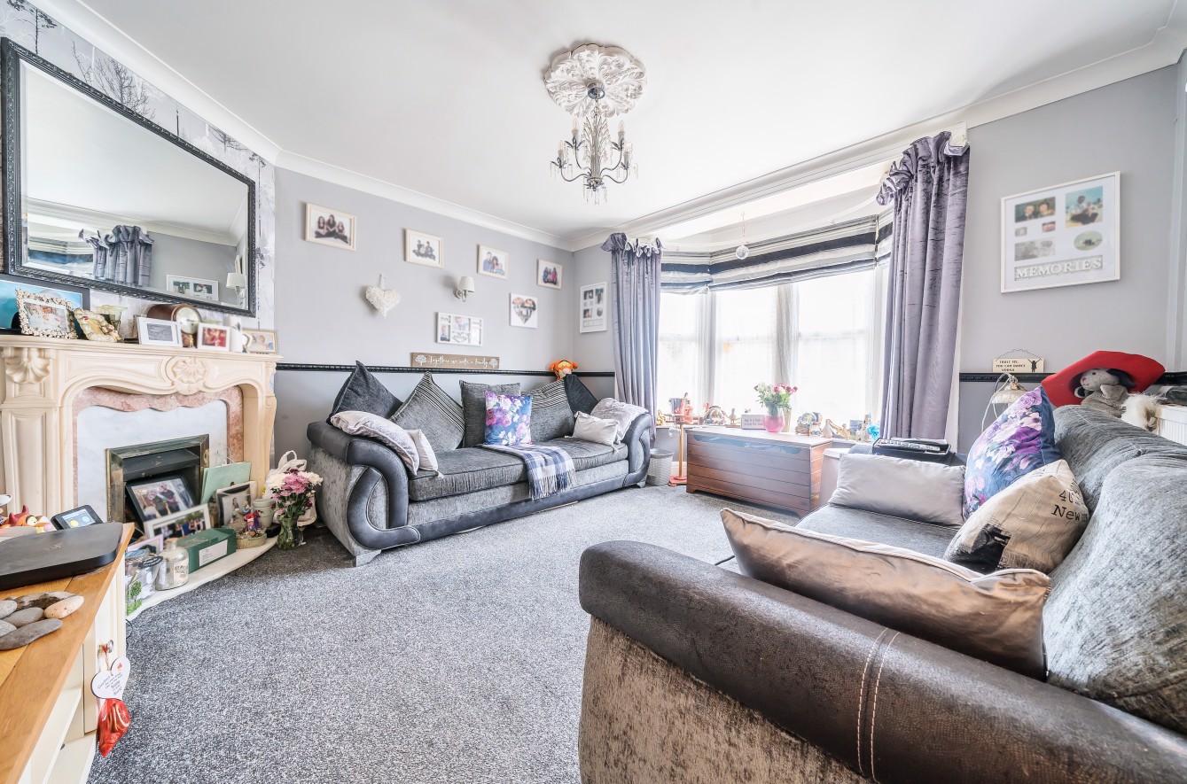 Clifton Road, Regents Park, Southampton, Hampshire, SO15 - Charters