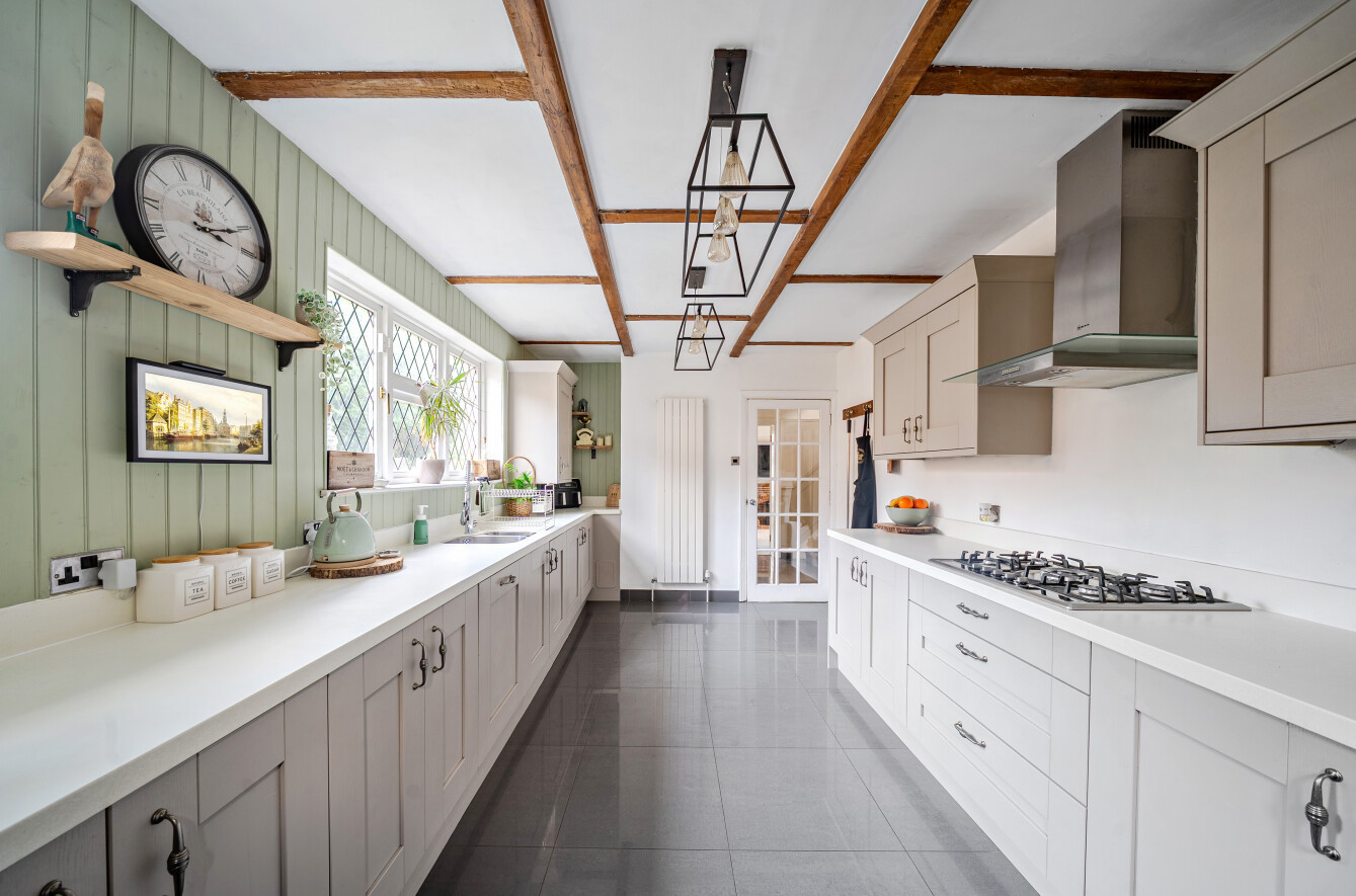 Oaklands Way, Bassett, Southampton, Hampshire, SO16