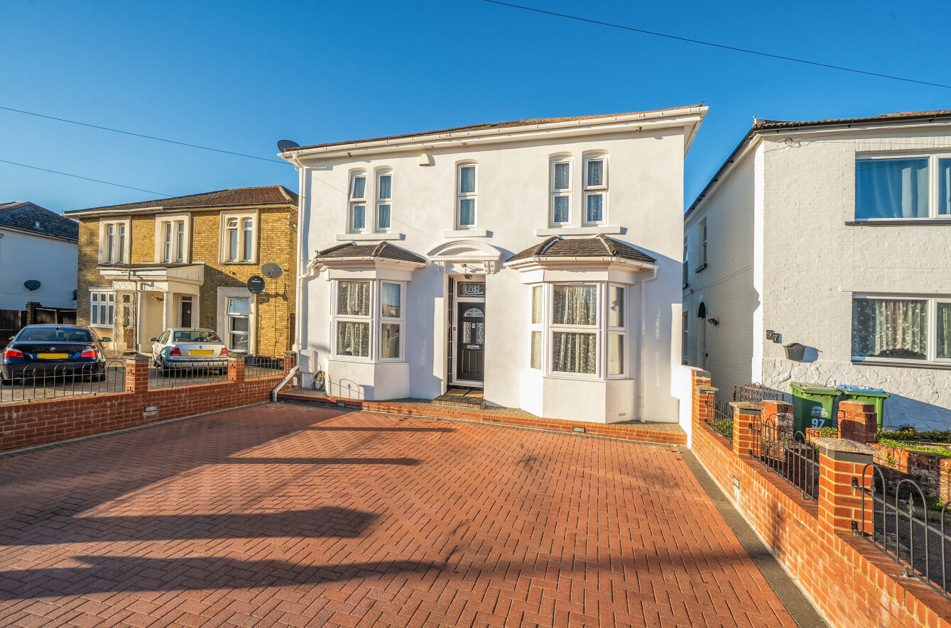 Millbrook Road East, Freemantle, Southampton, Hampshire, SO15