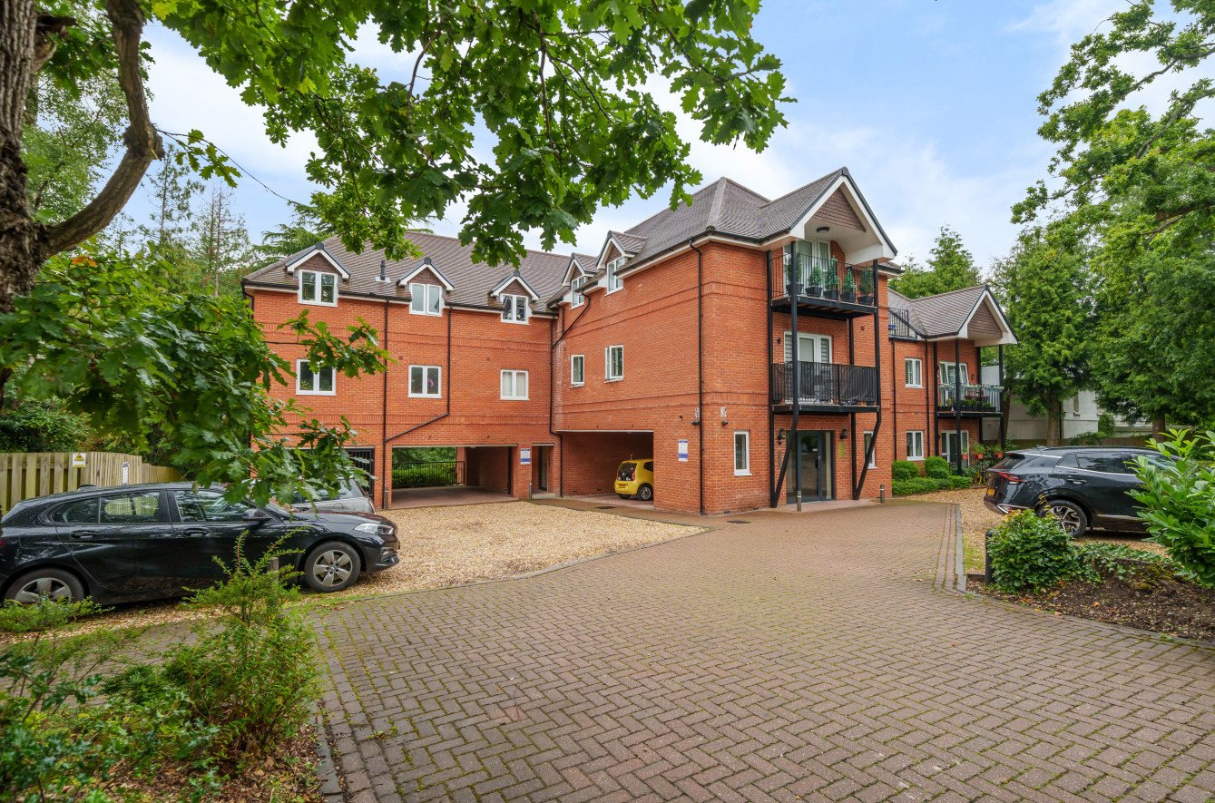 Chalk Hill, West End, Southampton, Hampshire, SO18