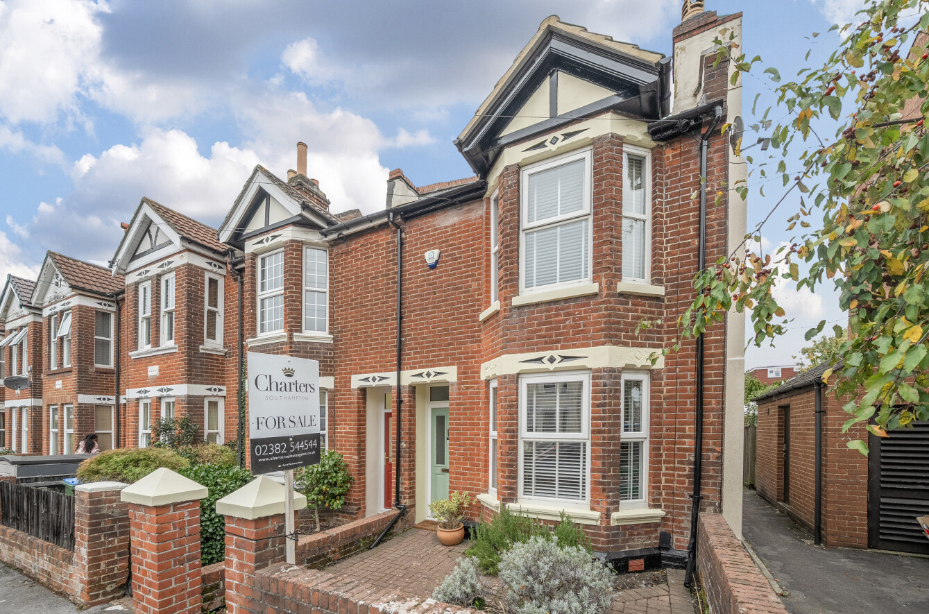 Charlton Road, Shirley, Southampton, Hampshire, SO15