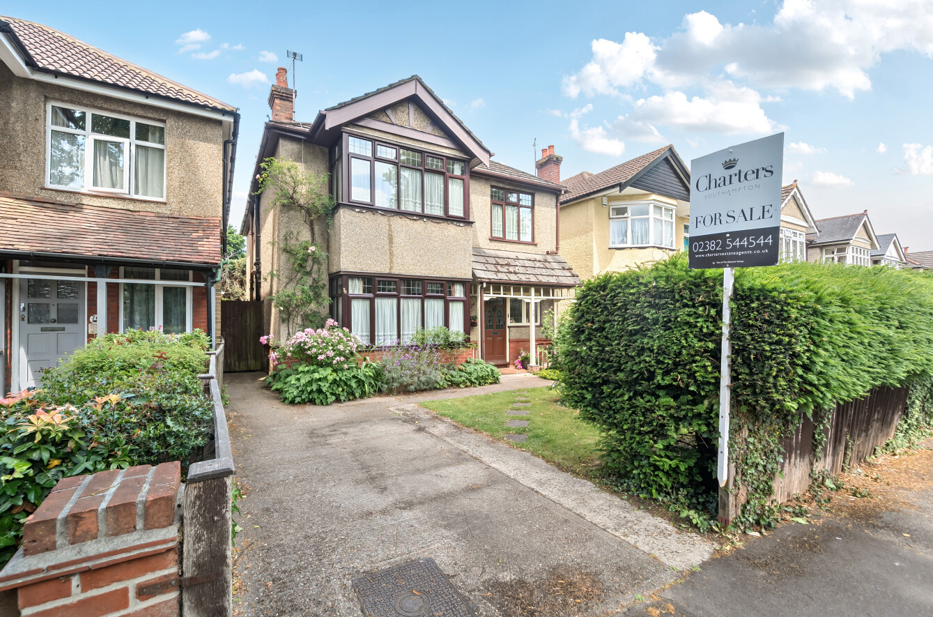 Shirley Avenue, Shirley, Southampton, Hampshire, SO15