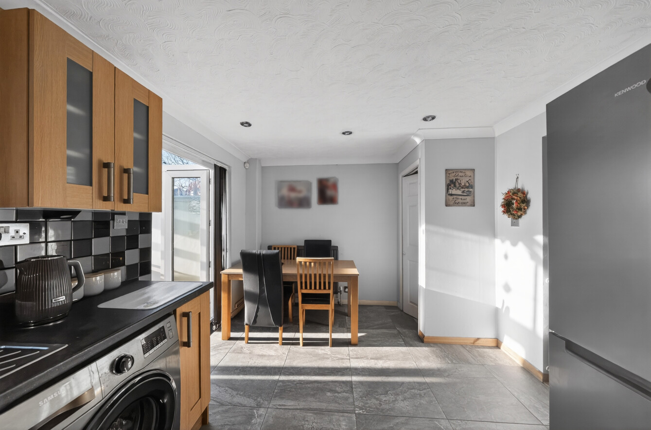 Petworth Gardens, Lordswood, Southampton, Hampshire, SO16