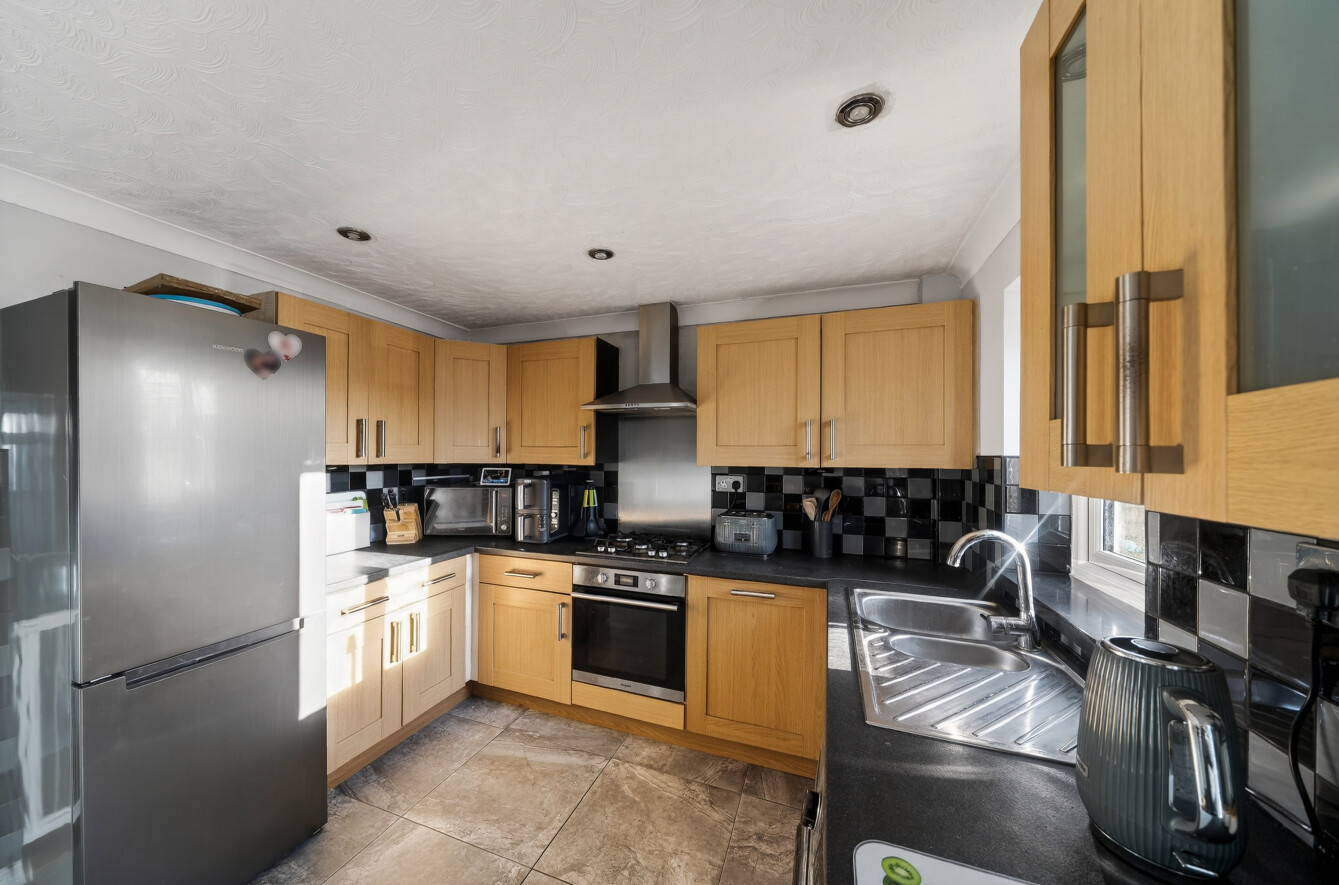 Petworth Gardens, Lordswood, Southampton, Hampshire, SO16