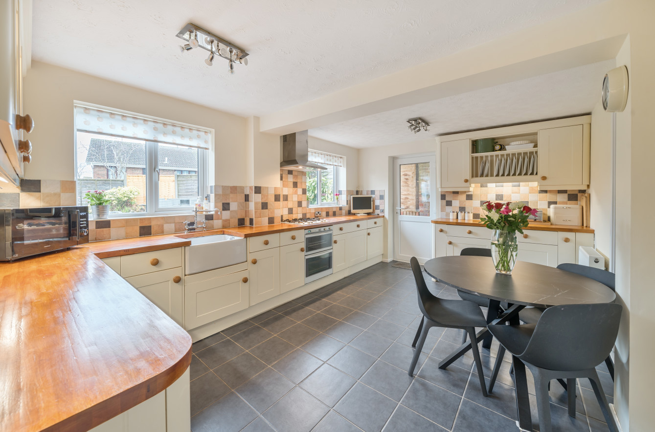 Swincombe Rise, Chartwell Green, Southampton, Hampshire, SO18