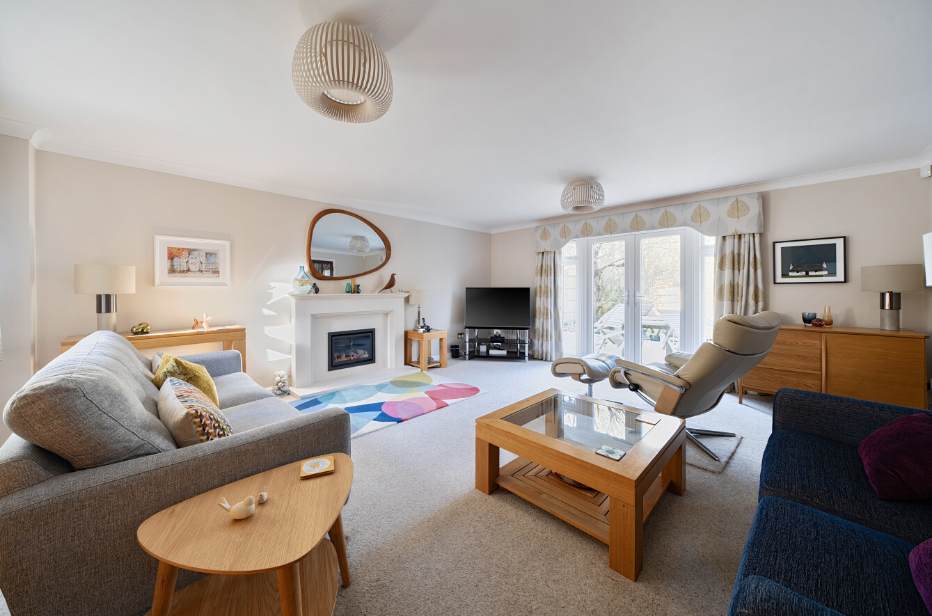 Elm Gardens, West End, Southampton, Hampshire, SO30