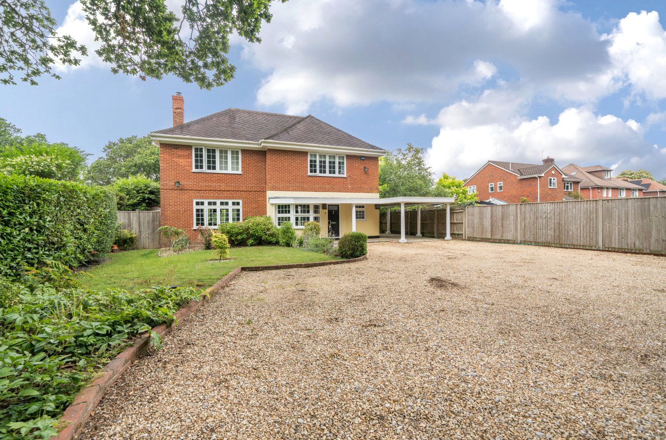 Woodside Crescent, Chilworth, Southampton, Hampshire, SO16