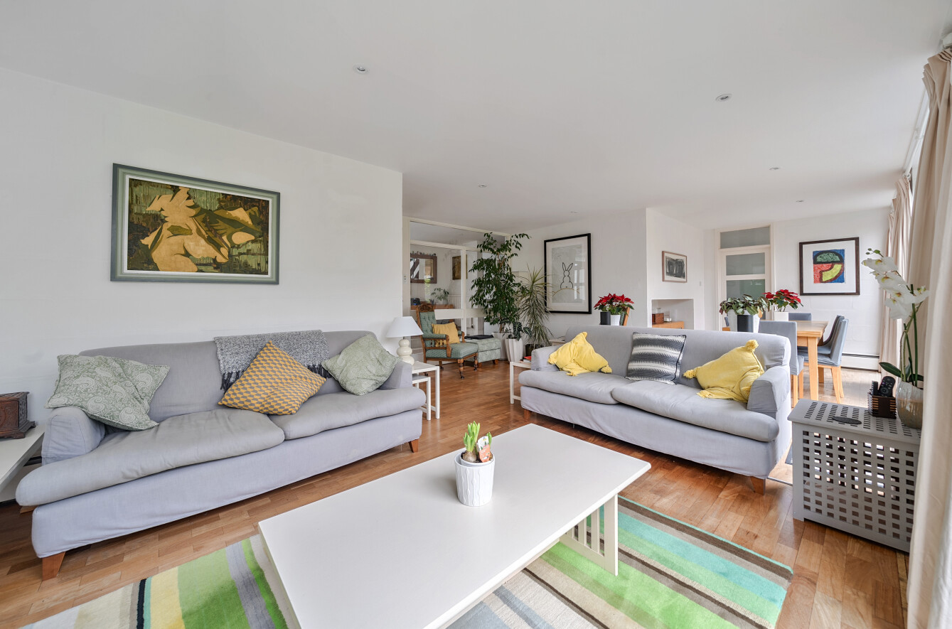Woodview Close, Bassett, Southampton, Hampshire, SO16