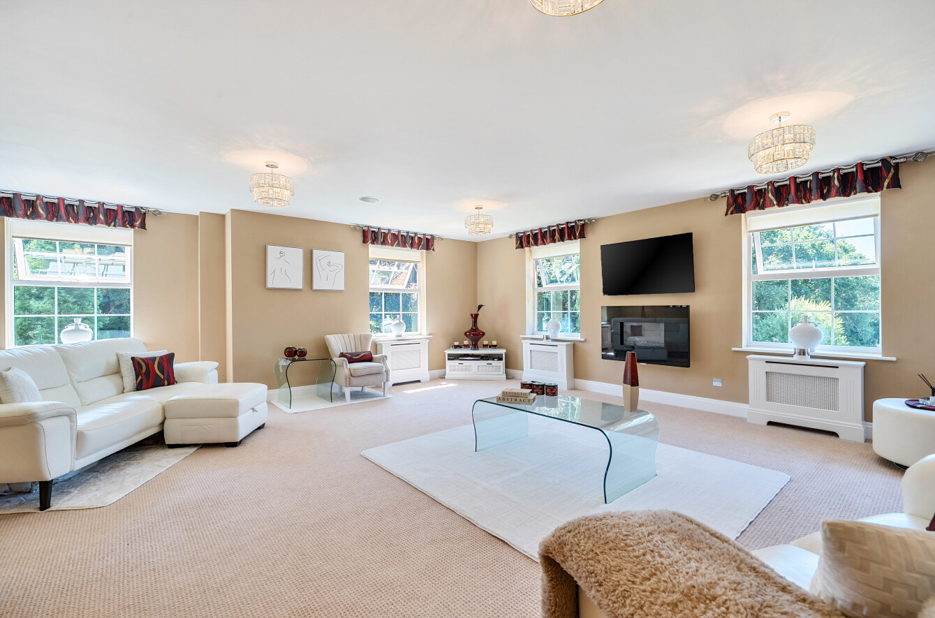 Chilworth Drove, Chilworth, Southampton, Hampshire, SO16