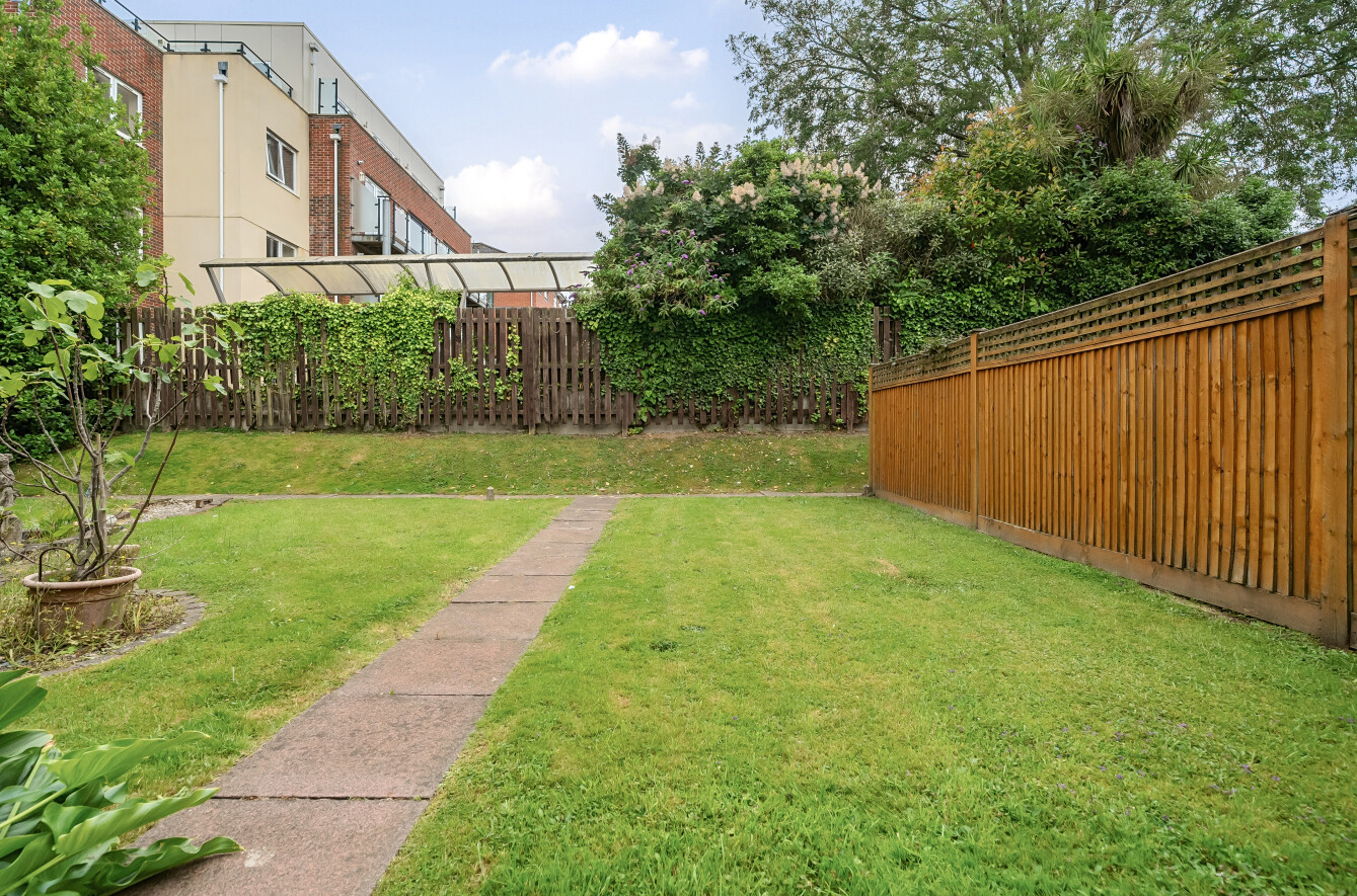 Winn Road, Southampton, Hampshire, SO17 - Charters