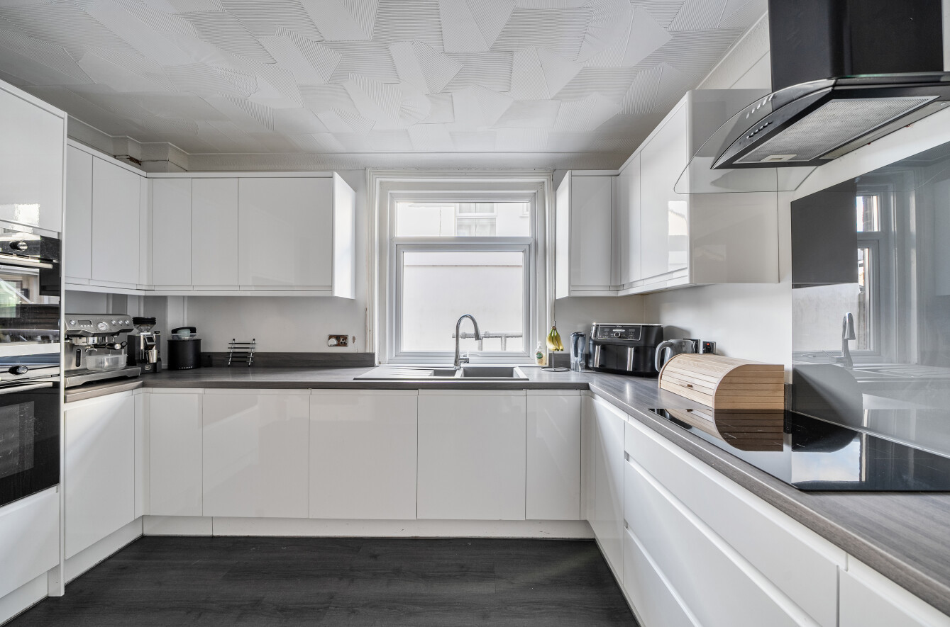 Bitterne Road East, Bitterne, Southampton, Hampshire, SO18