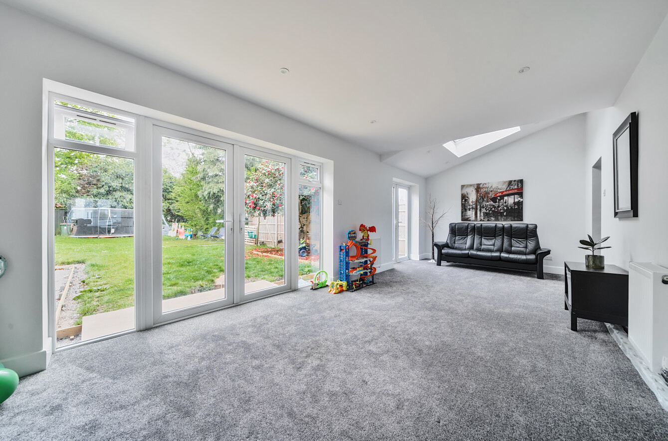 Upper Deacon Road, Bitterne, Southampton, Hampshire, SO19 - Charters