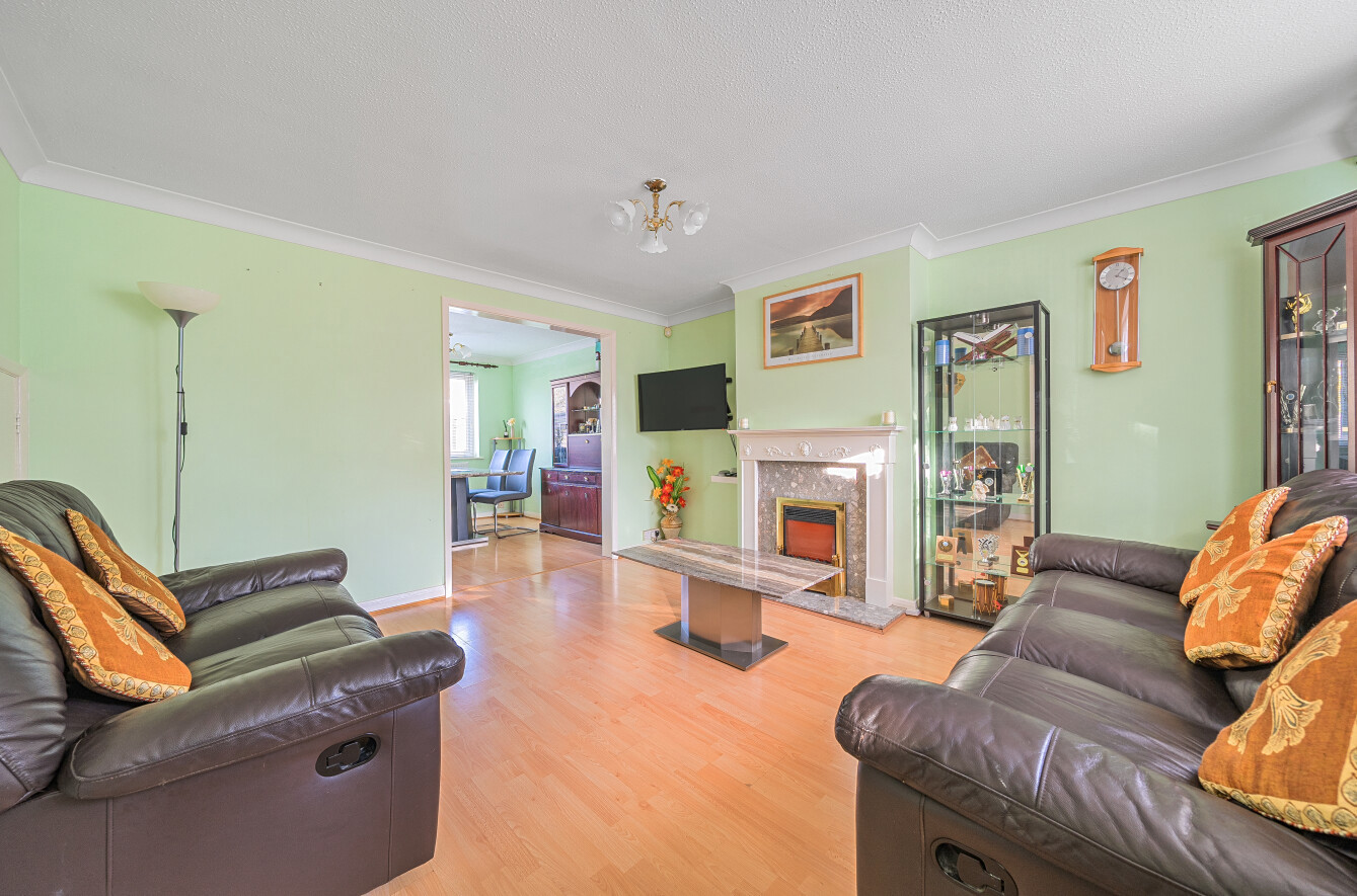 Petworth Gardens, Lordswood, Southampton, Hampshire, SO16 - Charters