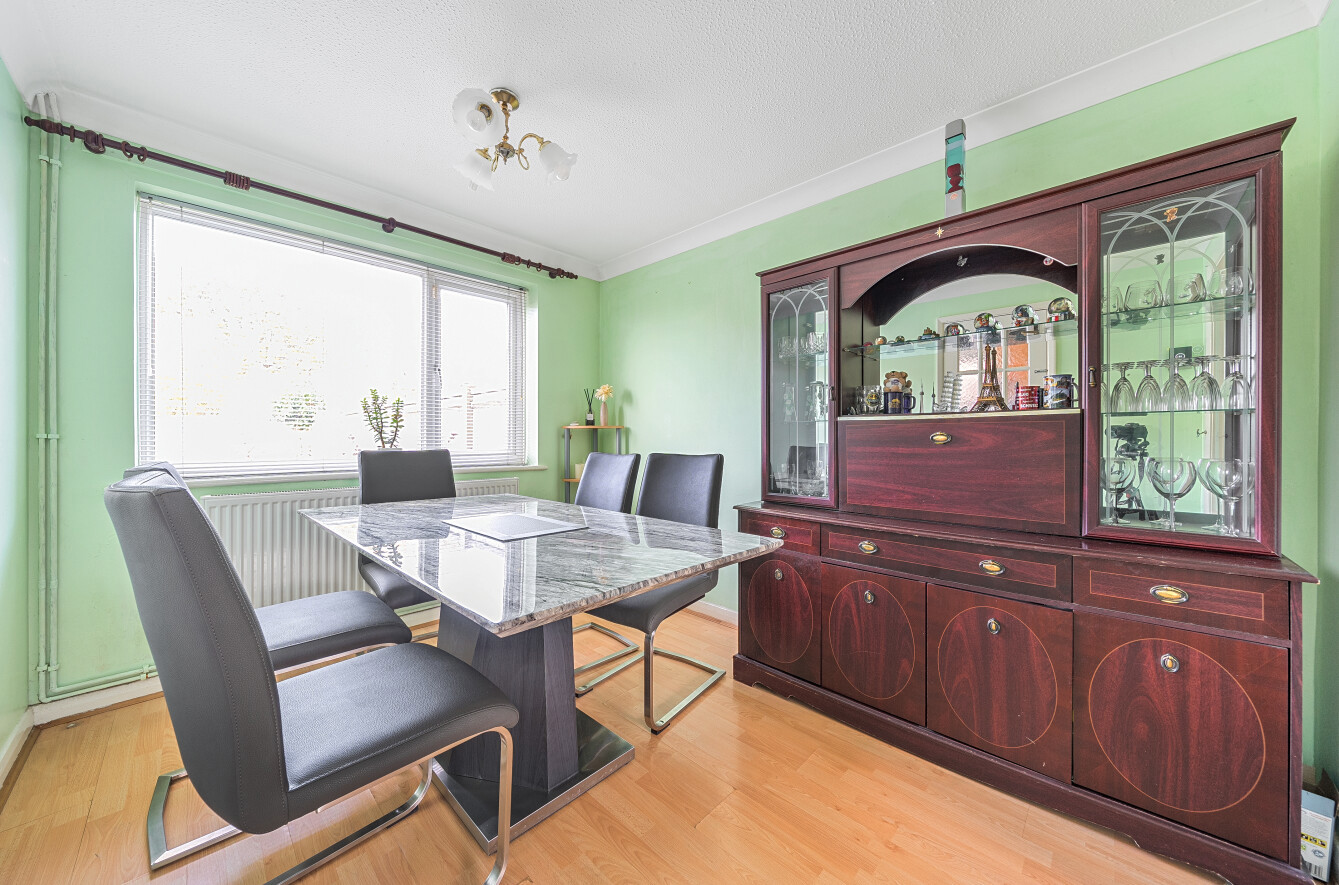 Petworth Gardens, Lordswood, Southampton, Hampshire, SO16 - Charters