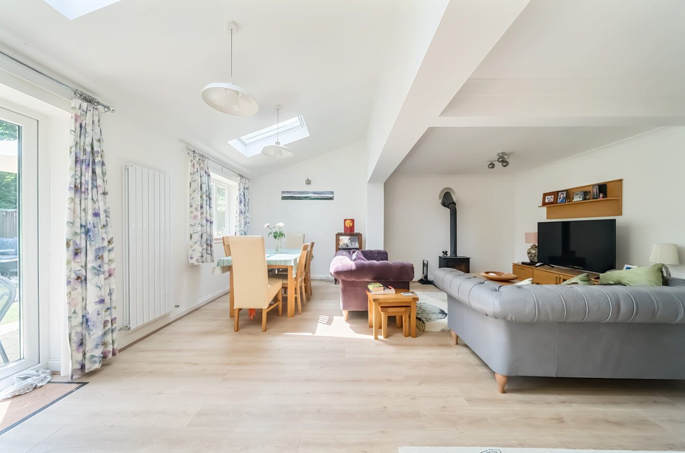 Haselfoot Gardens, West End, Hampshire, SO30