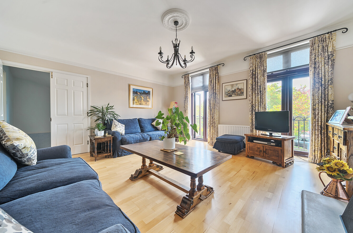 Mayfair Gardens, Banister Park, Southampton, Hampshire, SO15