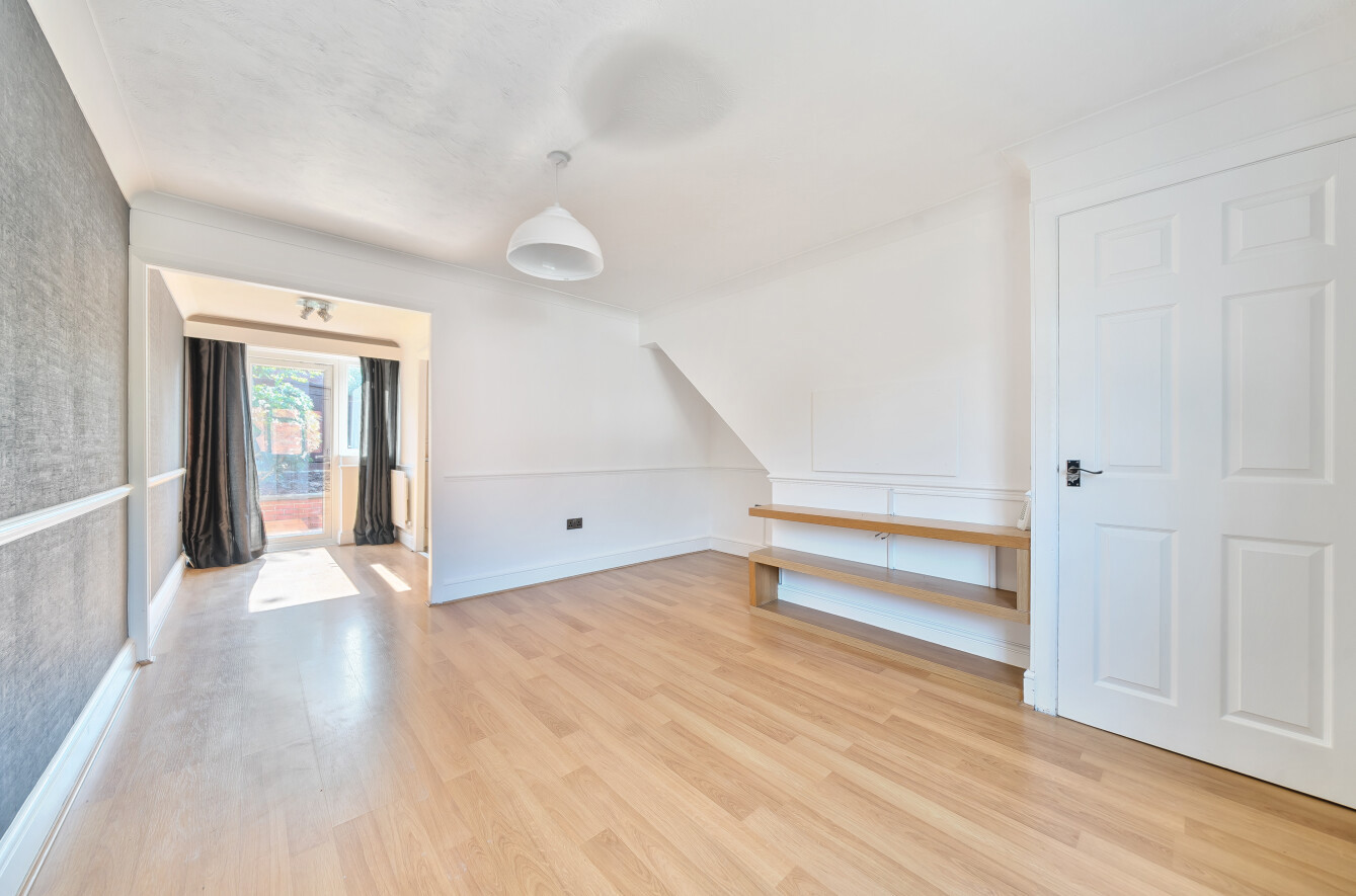 Harbourne Gardens, West End, Southampton, Hampshire, SO18 - Charters