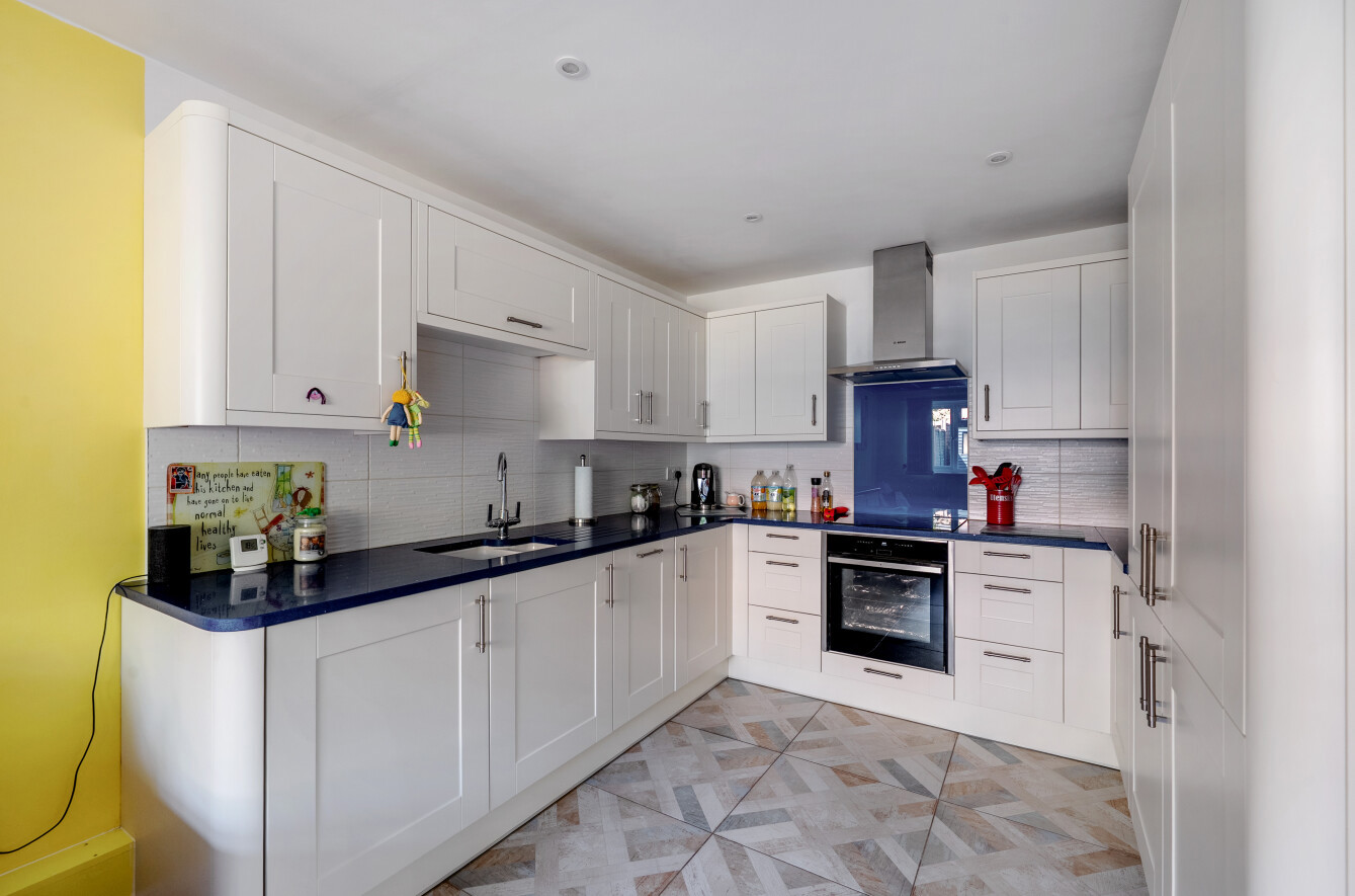 Warbler Close, Lordswood, Southampton, Hampshire, SO16 - Charters