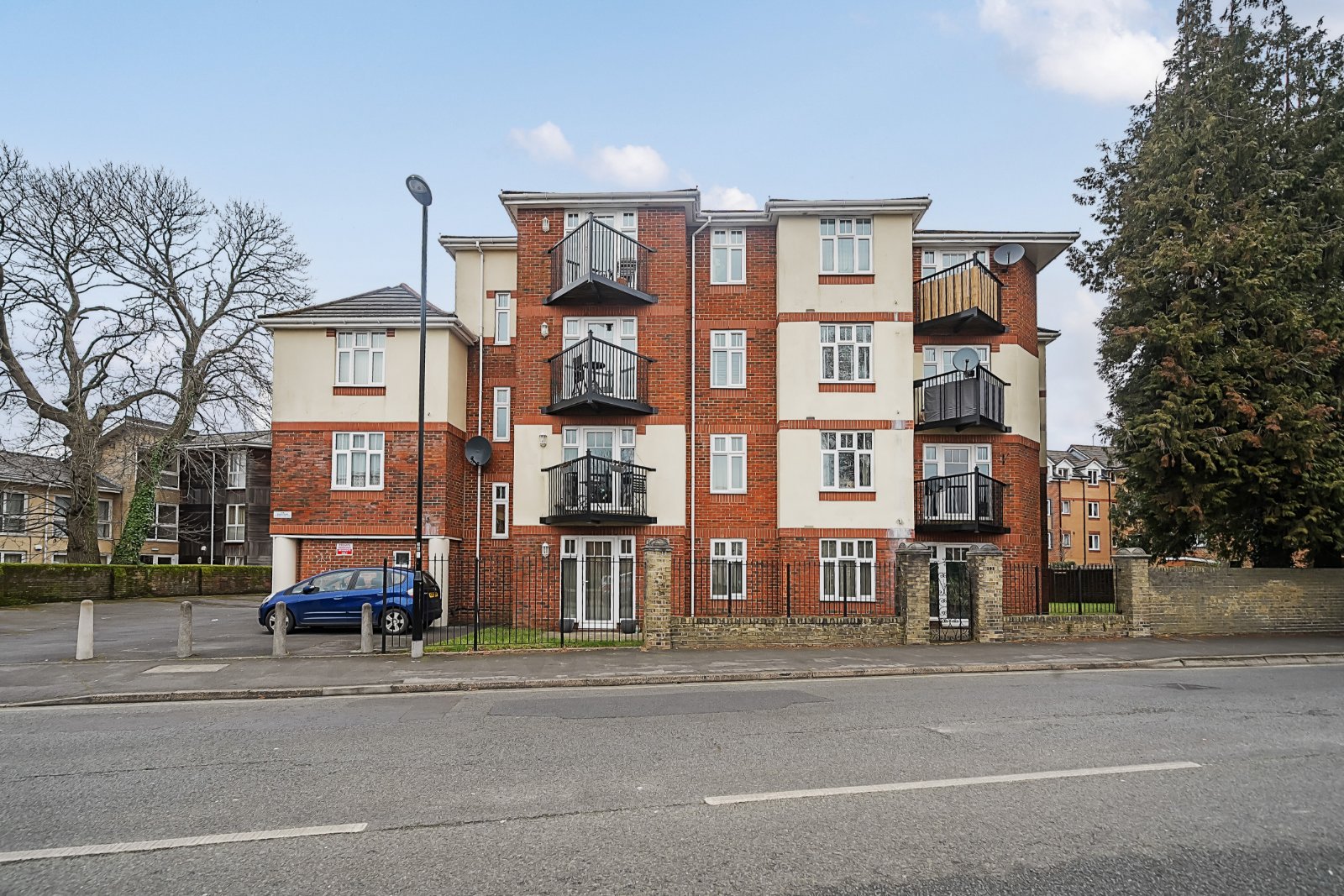 Regents Park Road, Regents Park, Southampton, Hampshire, SO15