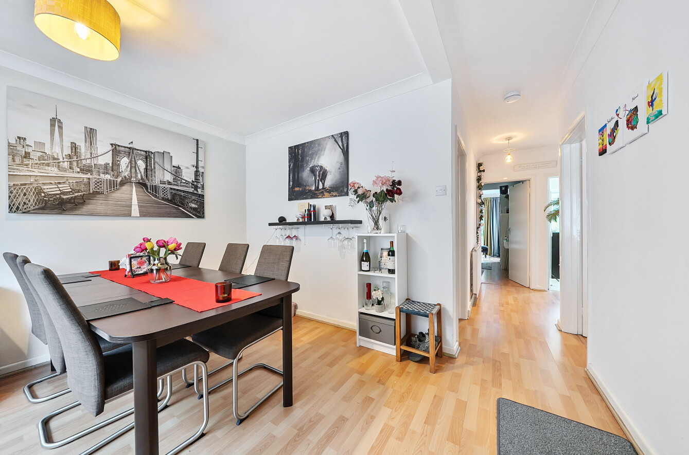 Exleigh Close, Bitterne, Southampton, Hampshire, SO18 - Charters