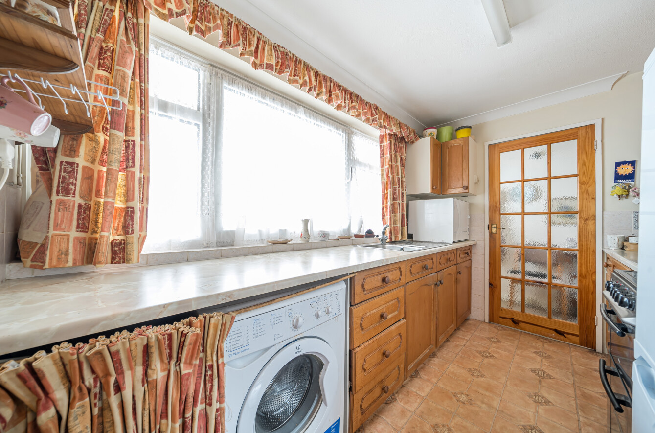 Winn Road, Highfield, Southampton, Hampshire, SO17 - Charters