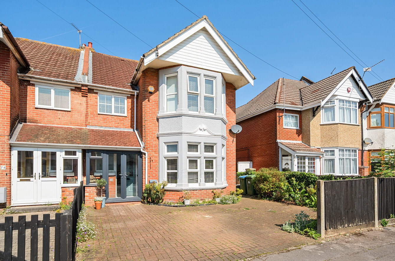 Lumsden Avenue, Shirley, Southampton, Hampshire, SO15
