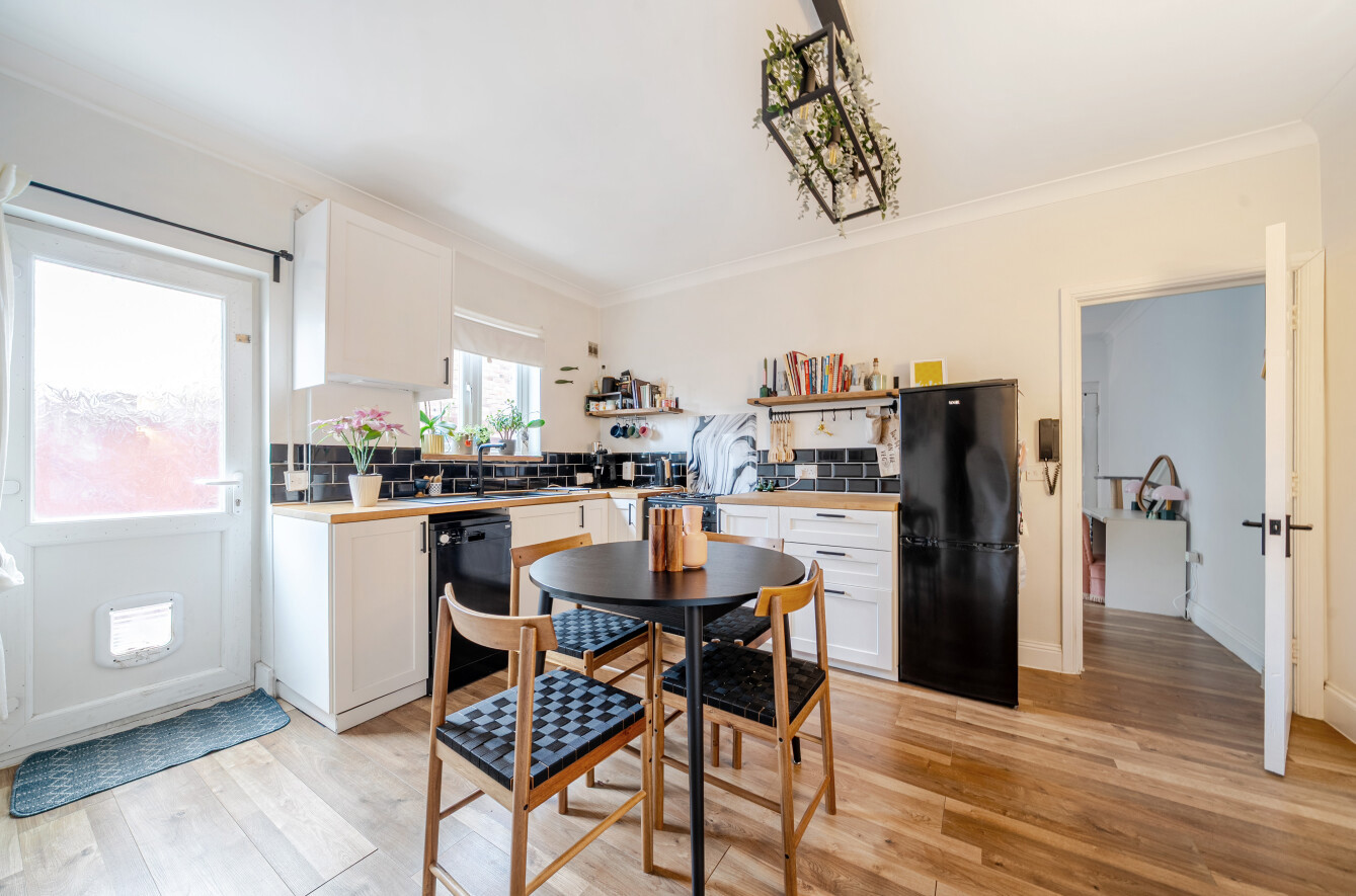 Newlands Avenue, Shirley, Southampton, Hampshire, SO15