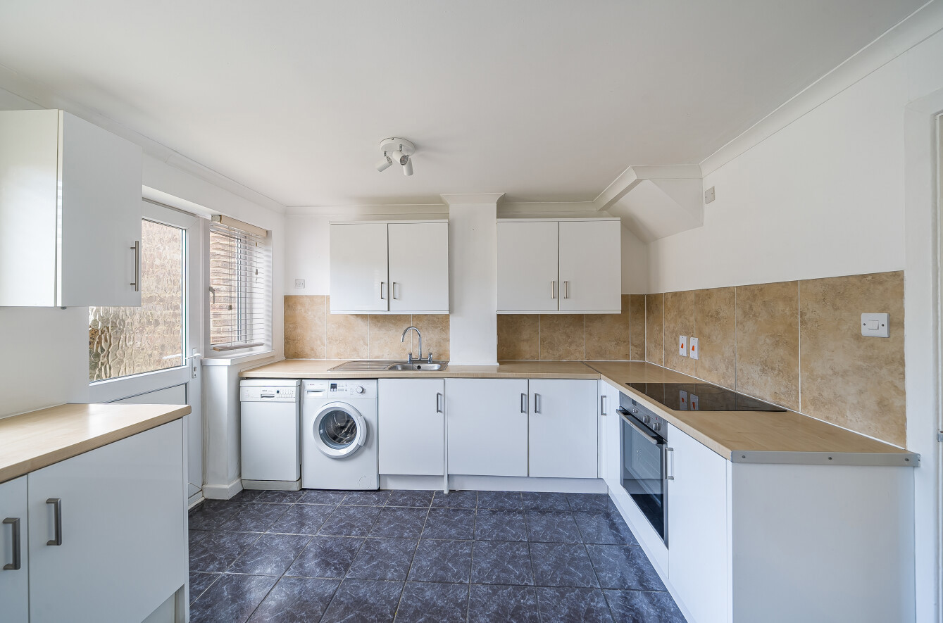 Turnstone Gardens, Lordswood, Southampton, Hampshire, SO16 - Charters