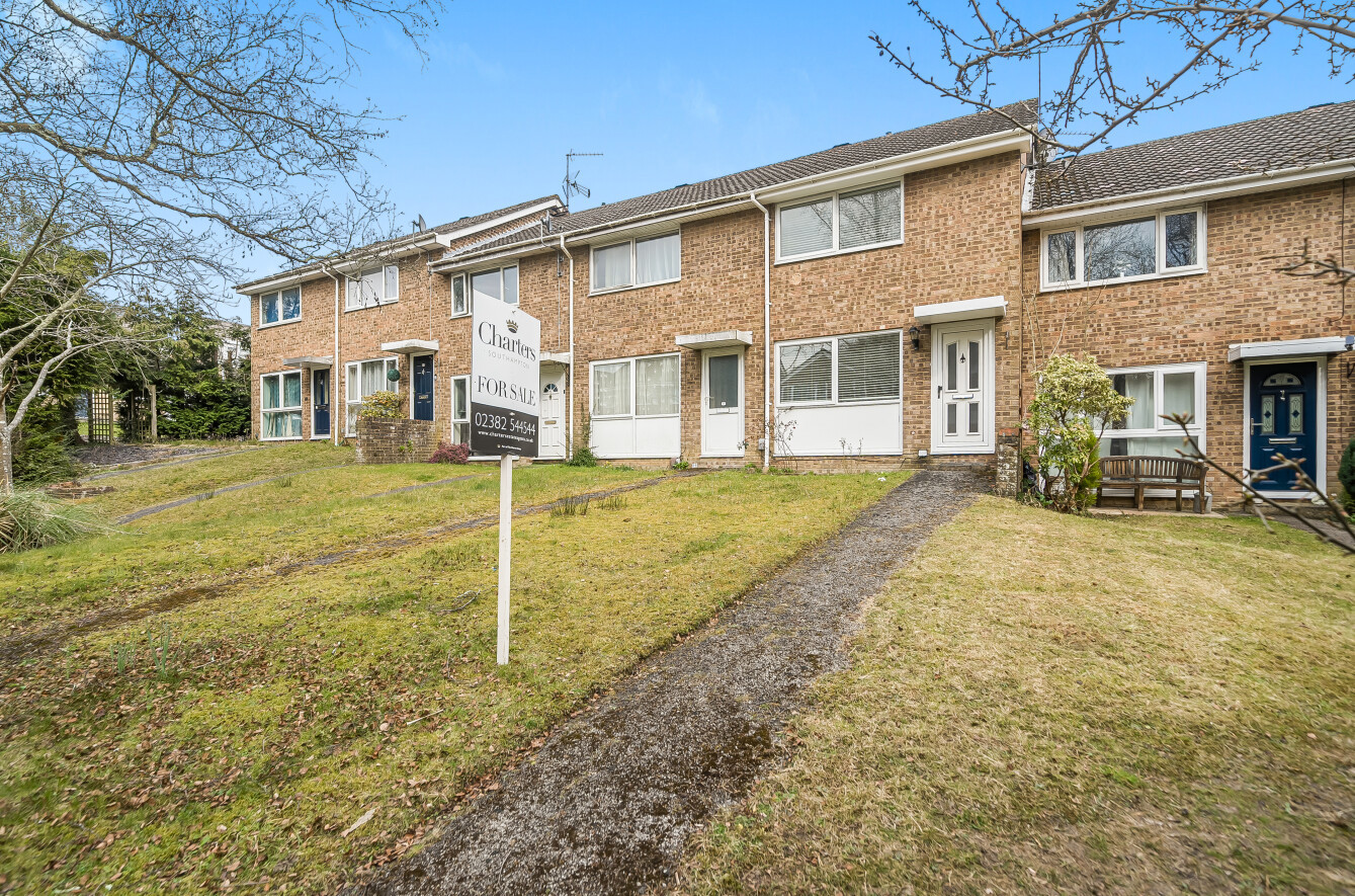 Turnstone Gardens, Lordswood, Southampton, Hampshire, SO16 - Charters