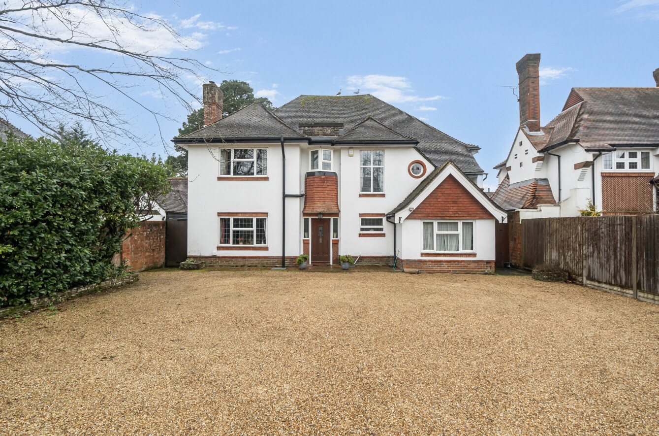 Bassett Avenue, Bassett, Southampton, Hampshire, SO16