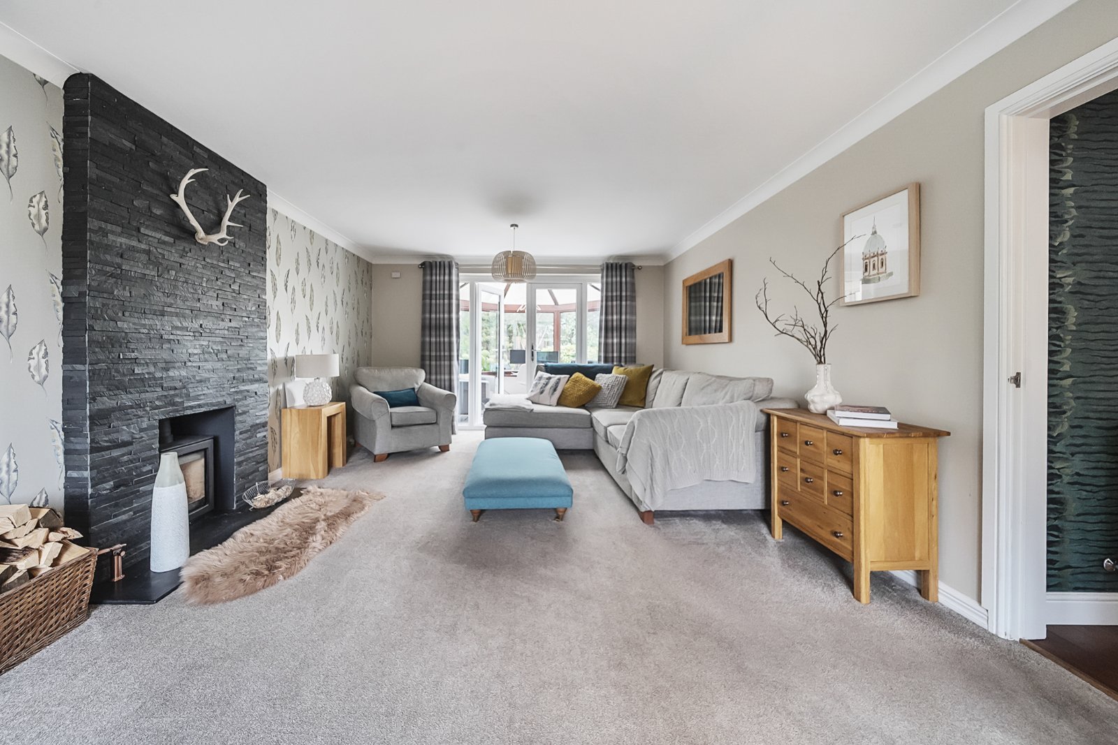 Monks Wood Close, Bassett, Southampton, Hampshire, SO16 - Charters