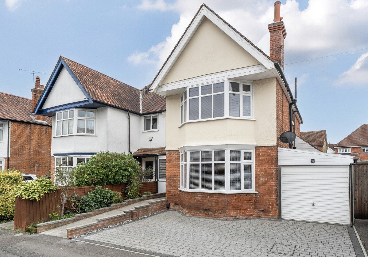 Newlands Avenue, Shirley, Southampton, Hampshire, SO15