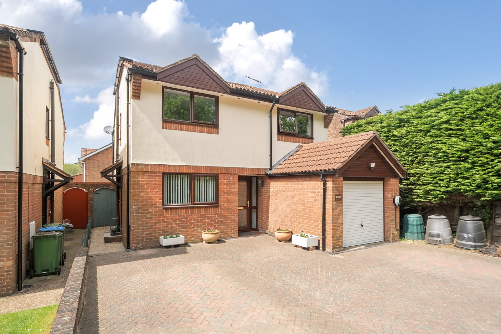 Cutbush Lane, Townhill Park, Southampton, Hampshire, SO18 - Charters