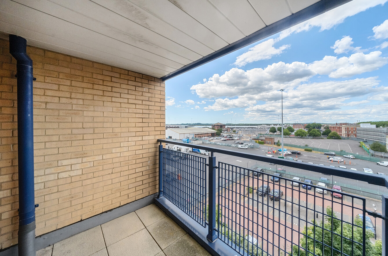 Canute Road, Southampton, Hampshire, SO14