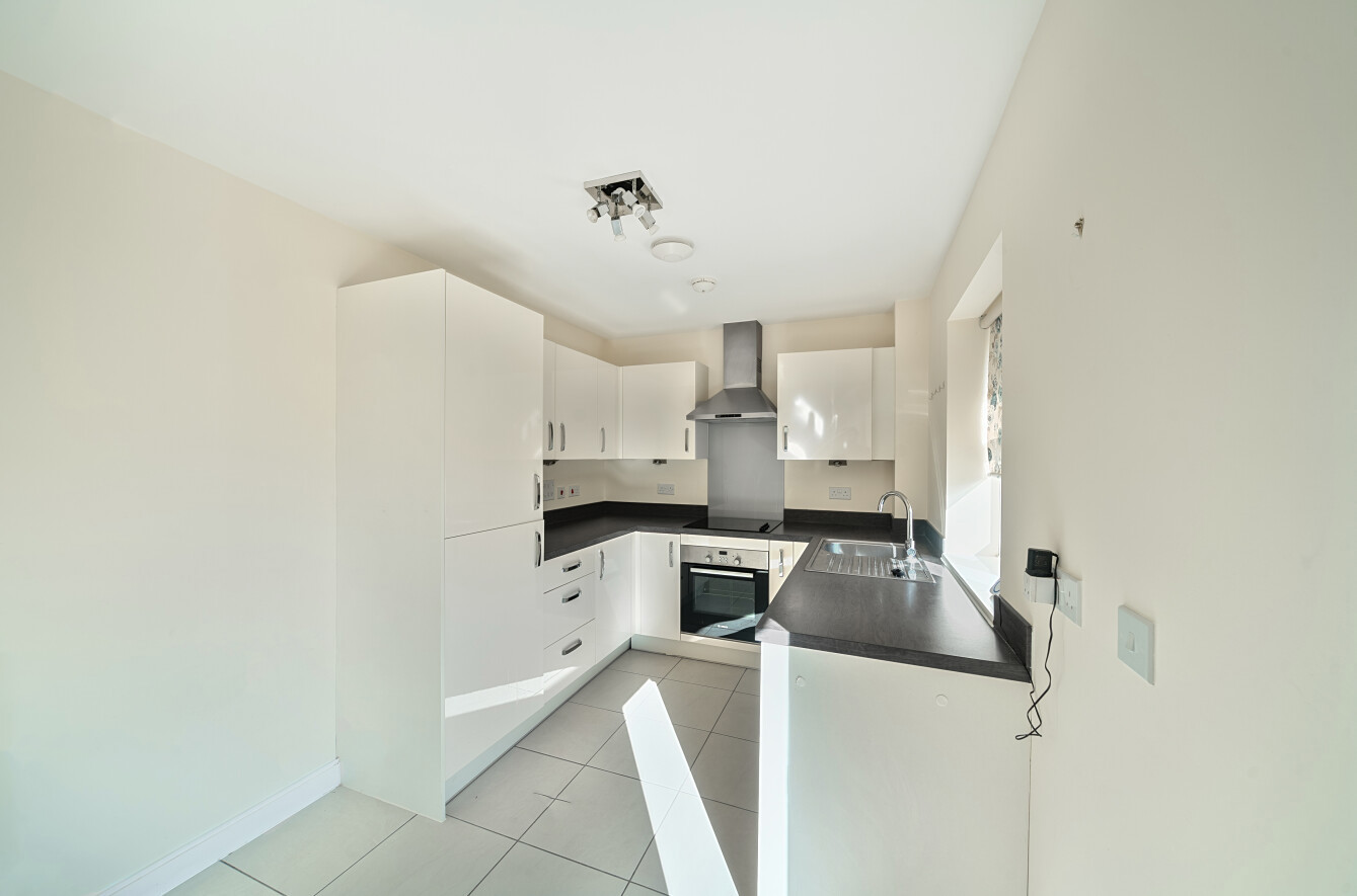 Hampton Close, Shirley, Southampton, Hampshire, SO15 - Charters
