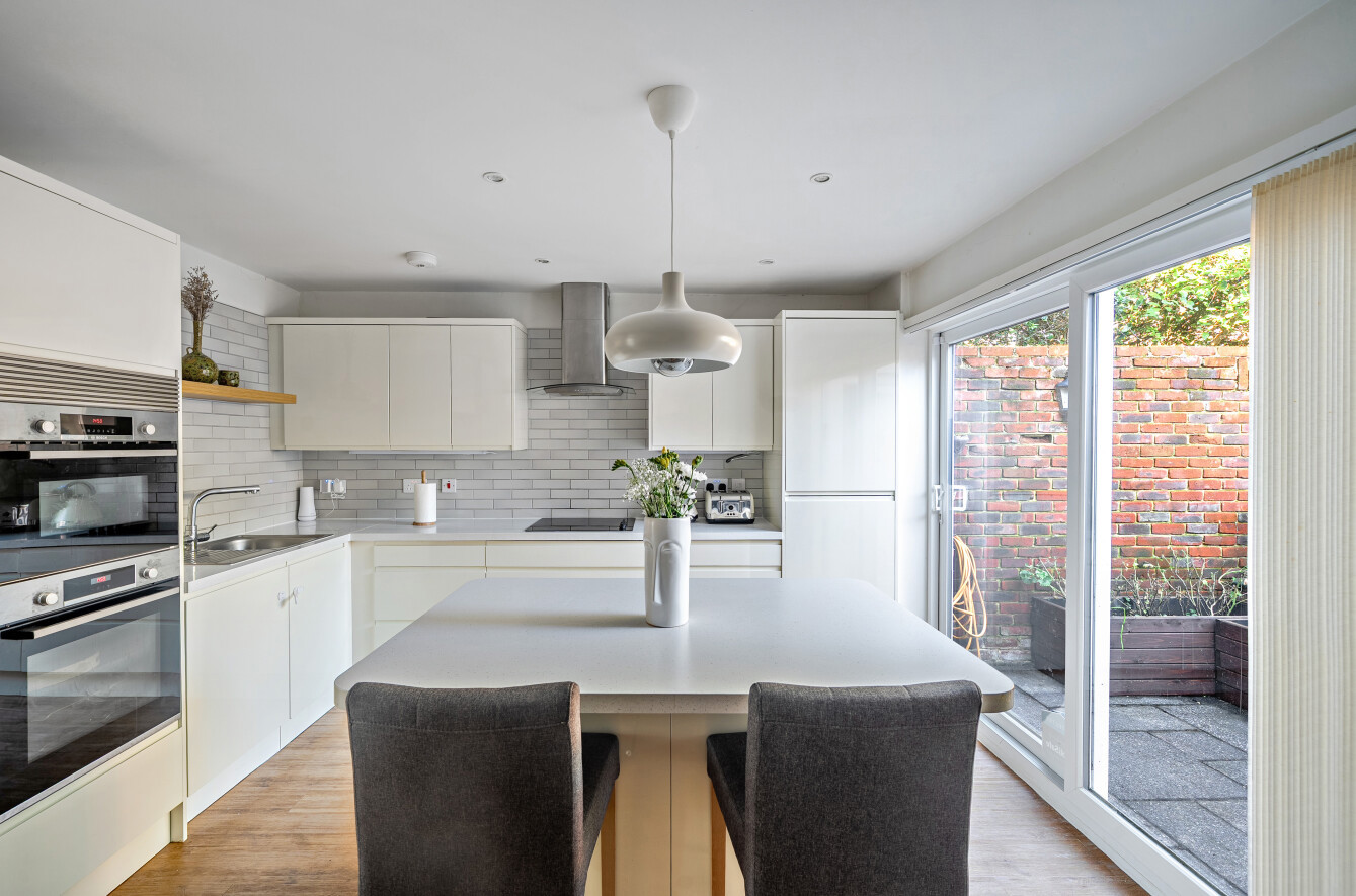 Lingwood Close, Bassett, Southampton, Hampshire, SO16