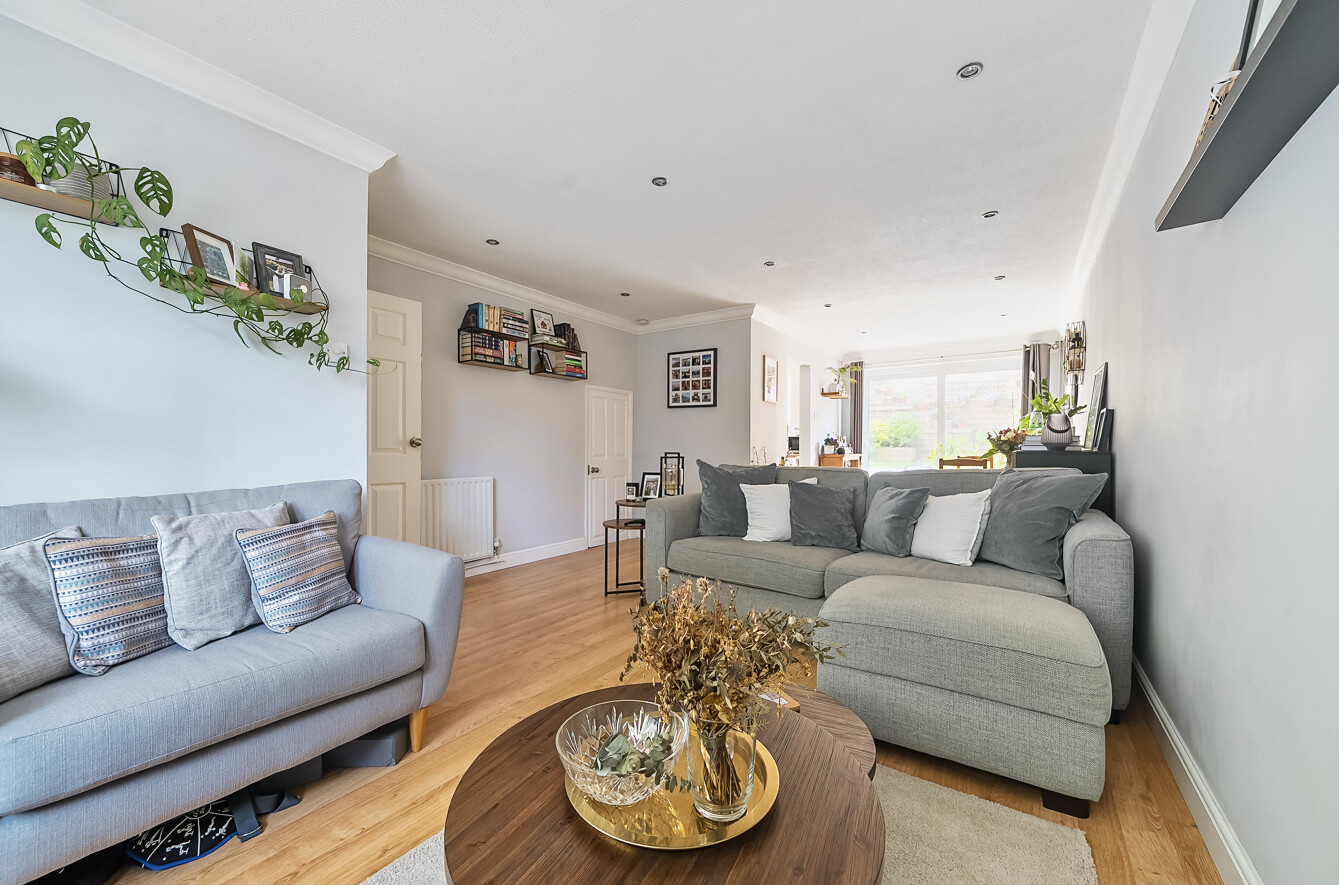 Oakwood Drive, Lordswood, Southampton, Hampshire, SO16