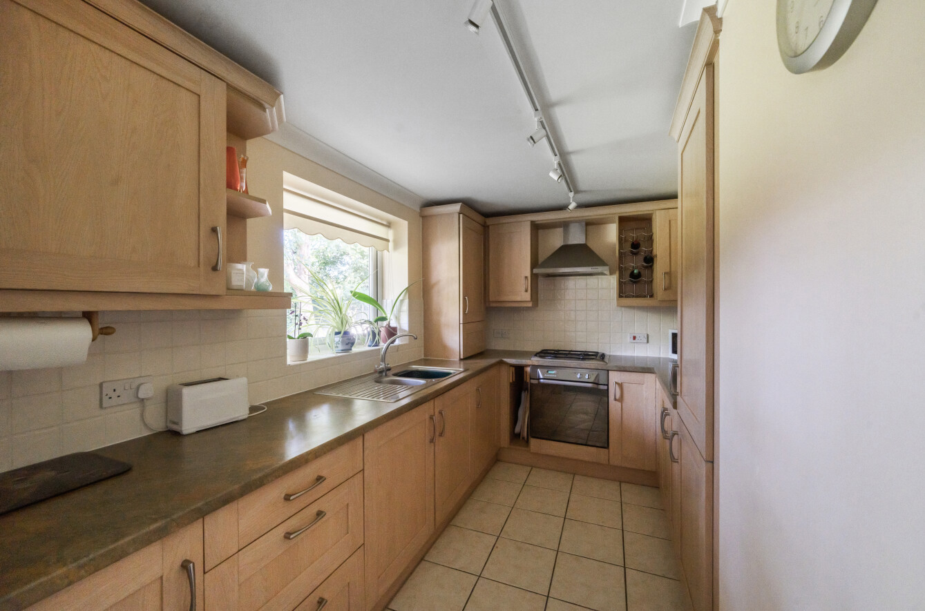 113 Regents Park, Regents Park, Southampton, Hampshire, SO15 - Charters