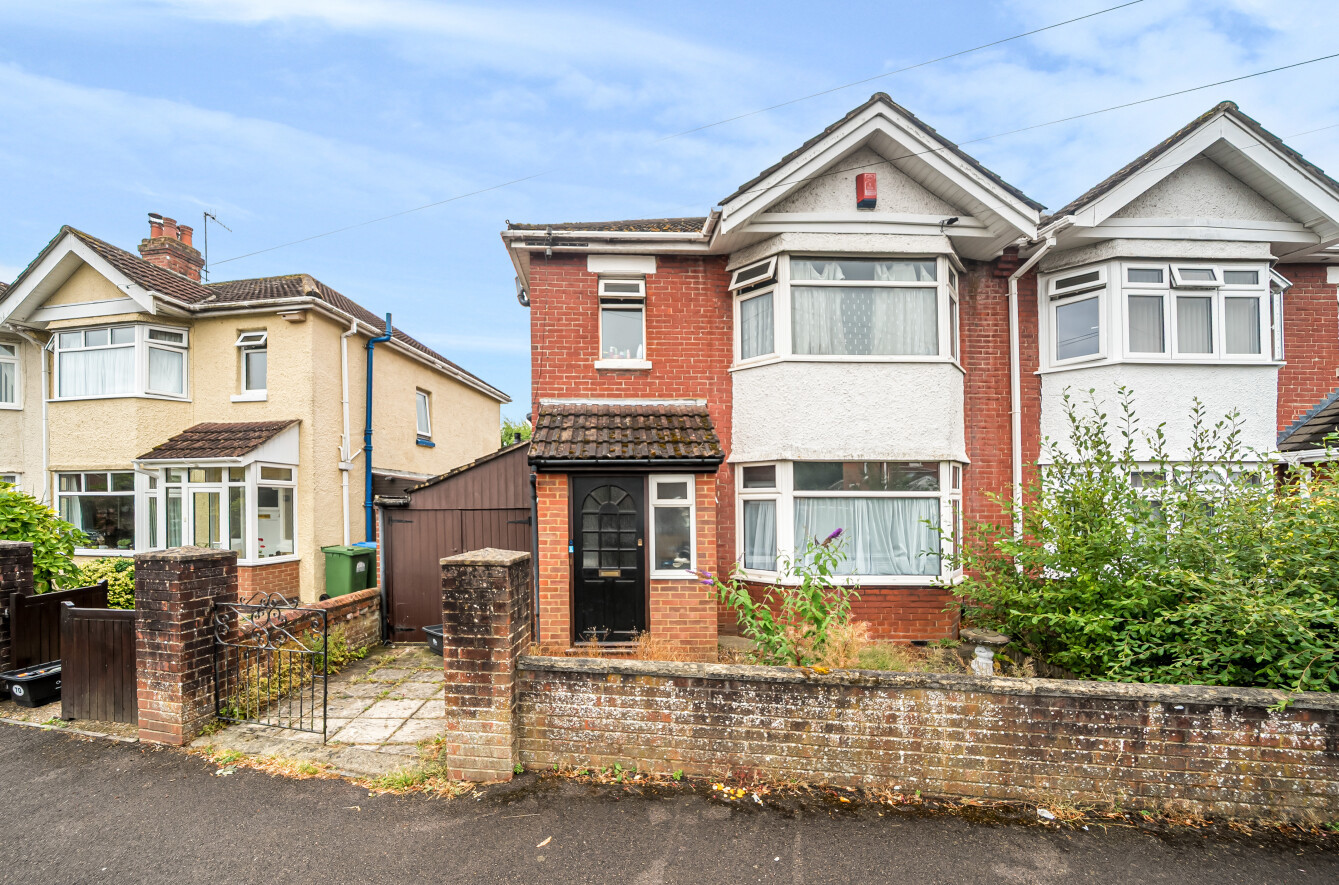 Wilton Crescent, Upper Shirley, Southampton, Hampshire, SO15