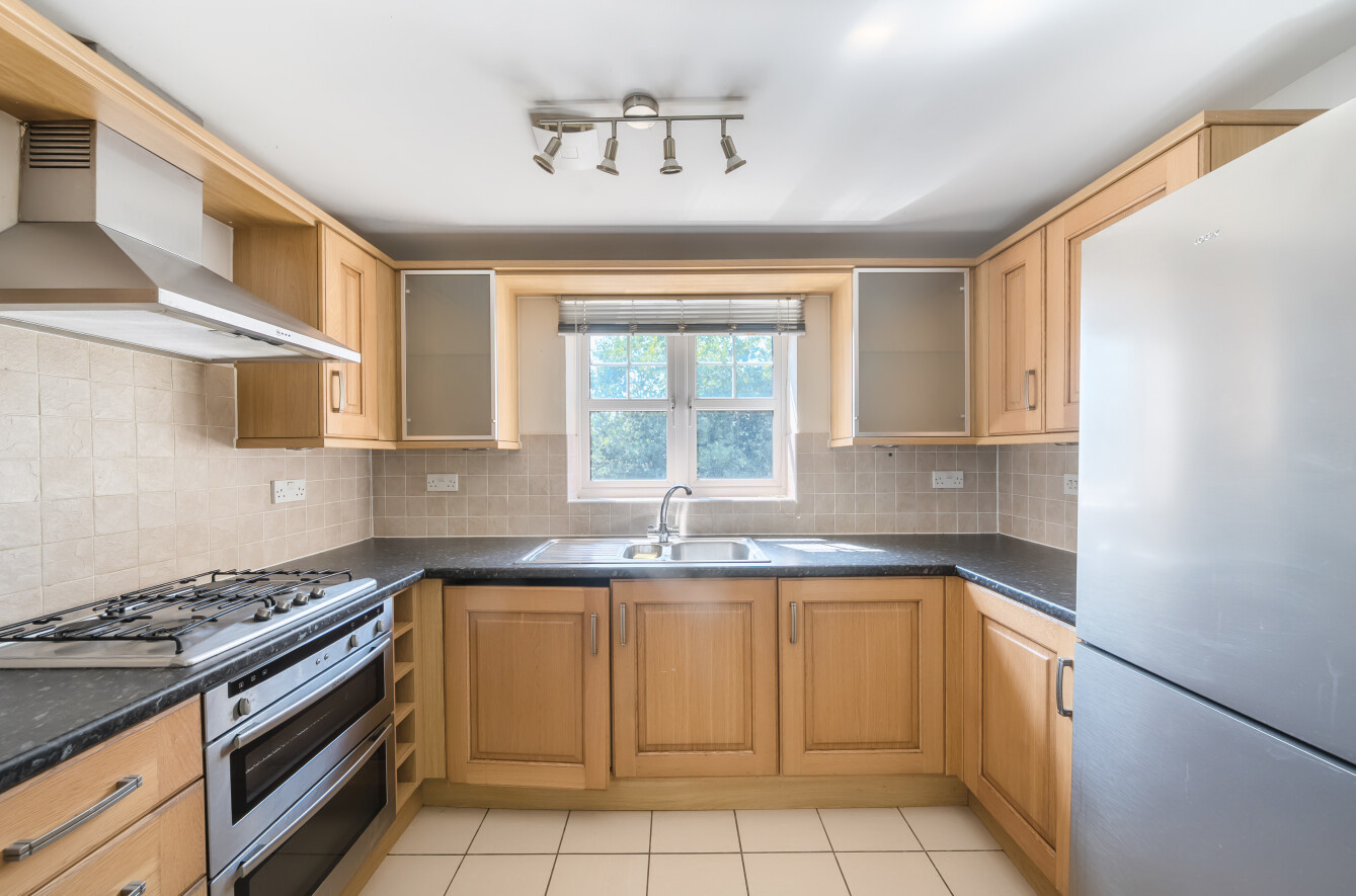 Bassett Wood Road, Bassett, Southampton, Hampshire, SO16