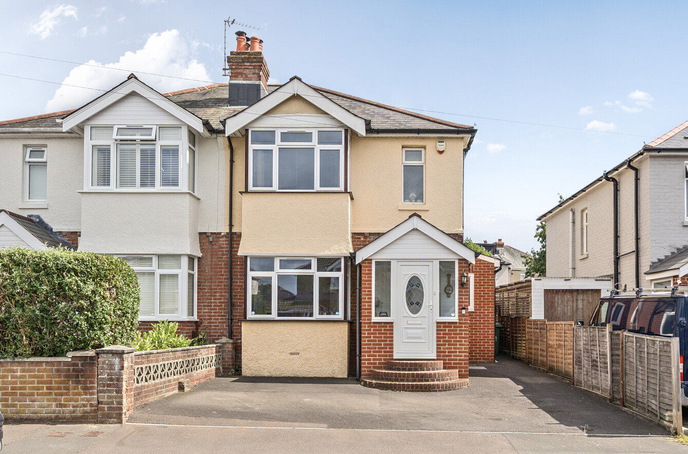 Prince of Wales Avenue, Regents Park, Southampton, Hampshire, SO15