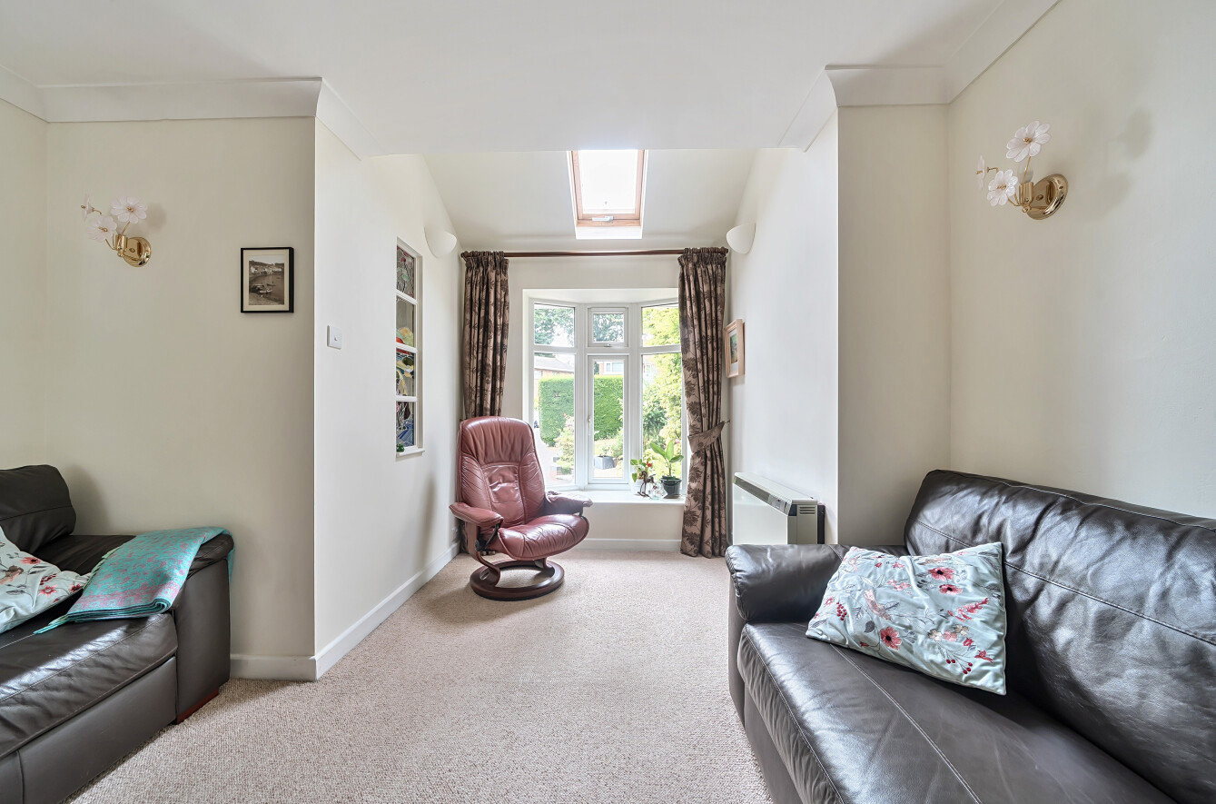 Bassett Row, Bassett, Southampton, Hampshire, SO16