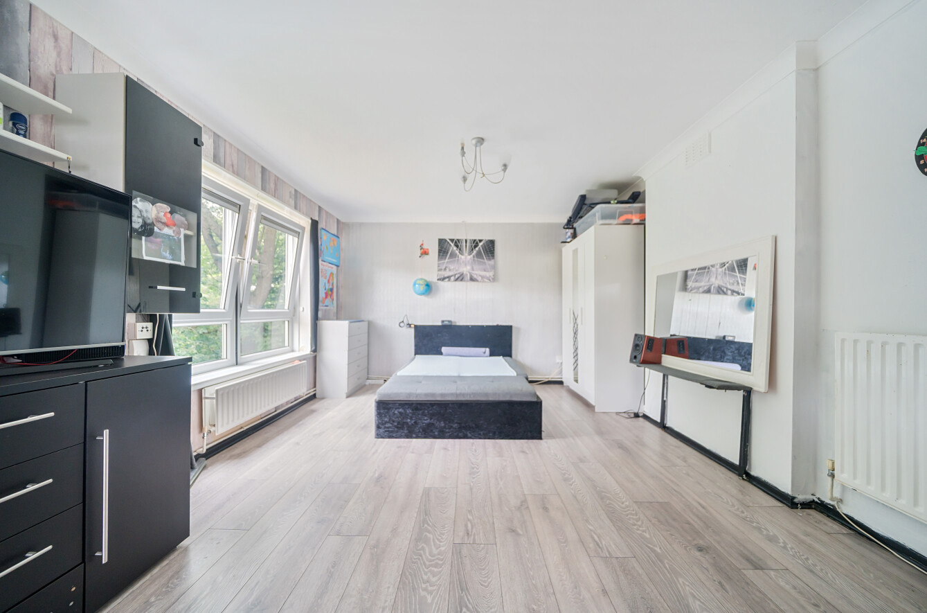 Linford Crescent, Hollybrook, Southampton, Hampshire, SO16
