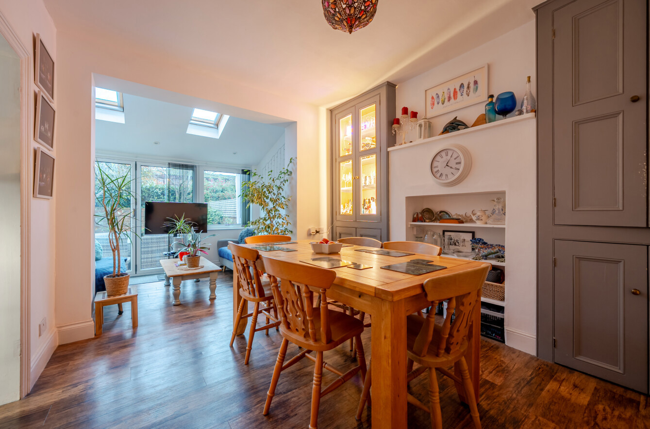 Oakley Road, Regents Park, Southampton, Hampshire, SO16 - Charters