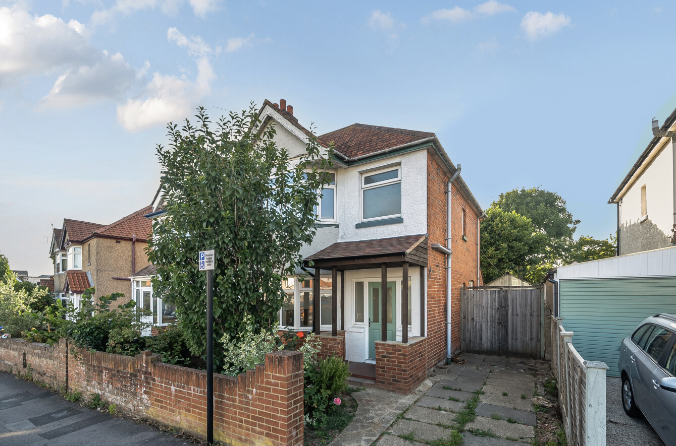Cherry Walk, Shirley, Southampton, Hampshire, SO15
